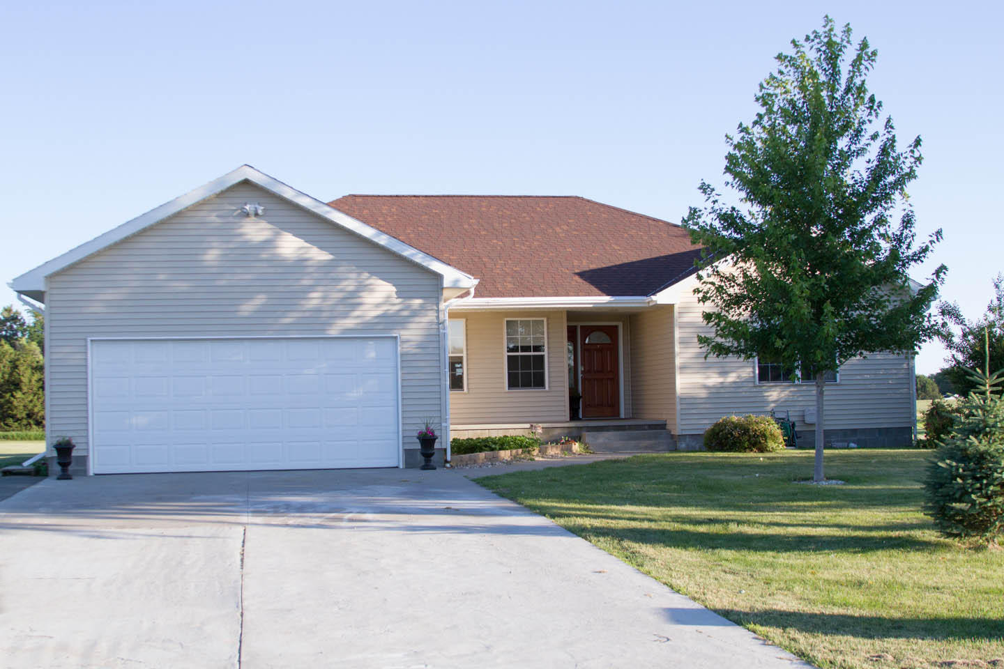 1041 Carl Rd