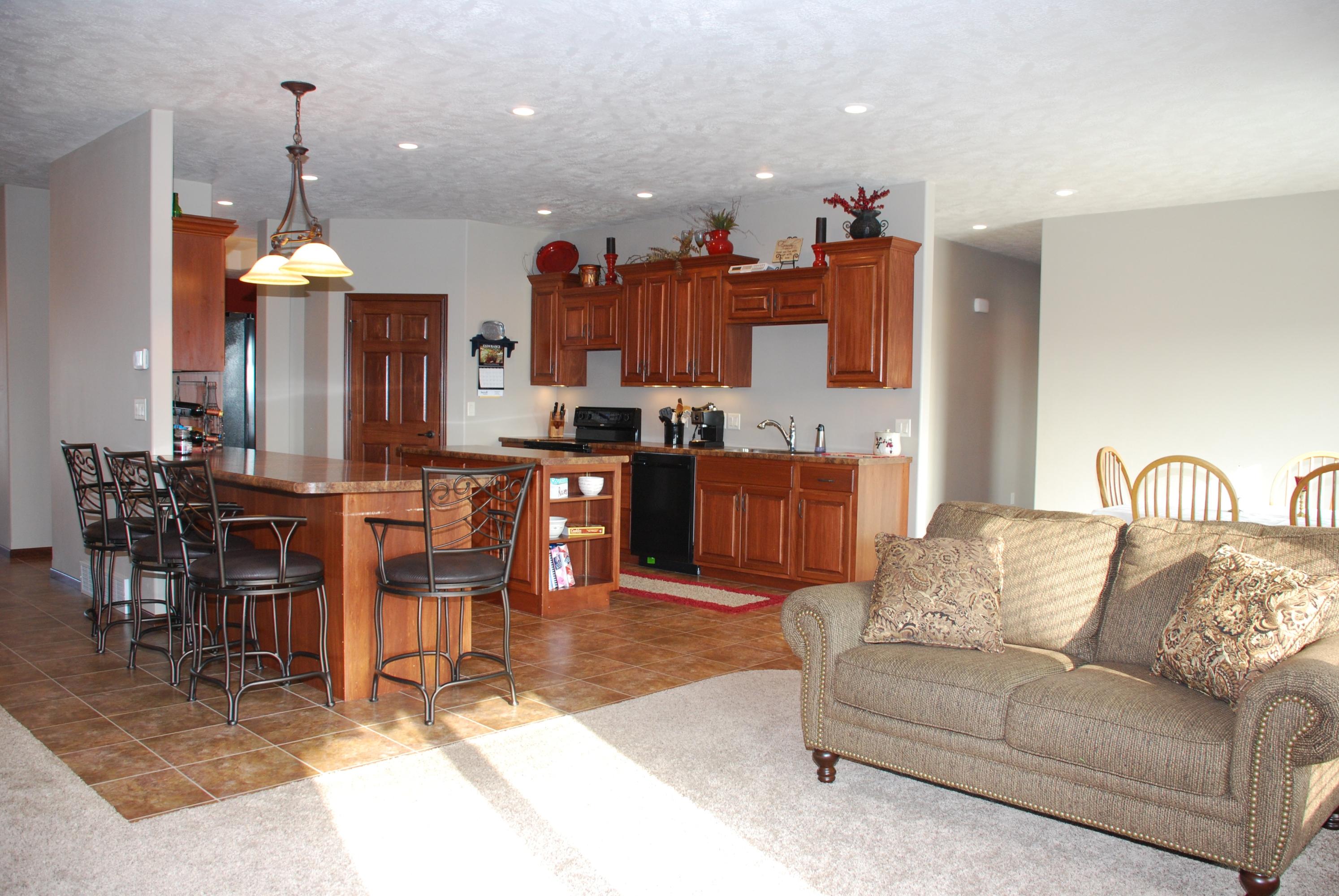 3217 Maui Dr