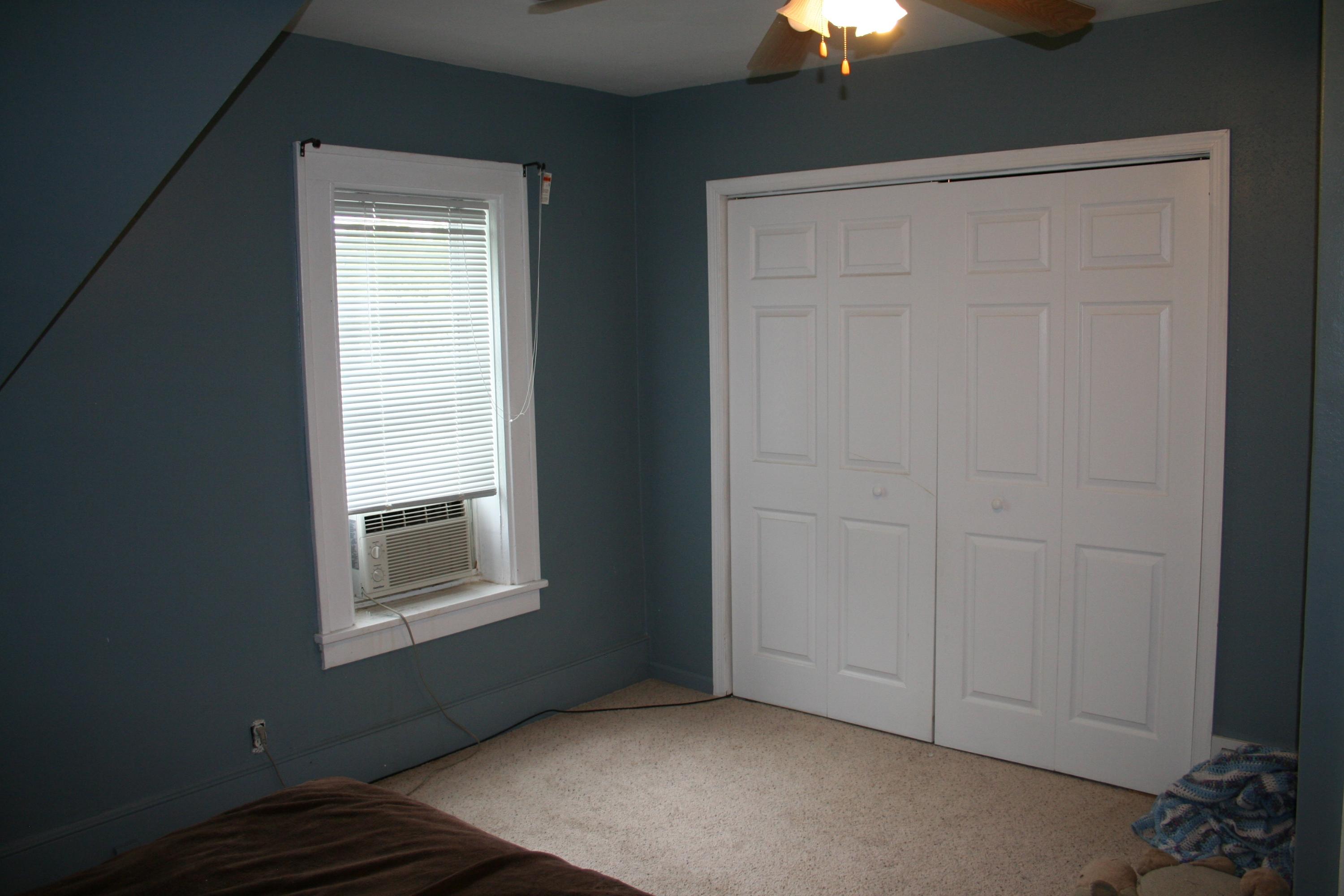 1006 S Rowley