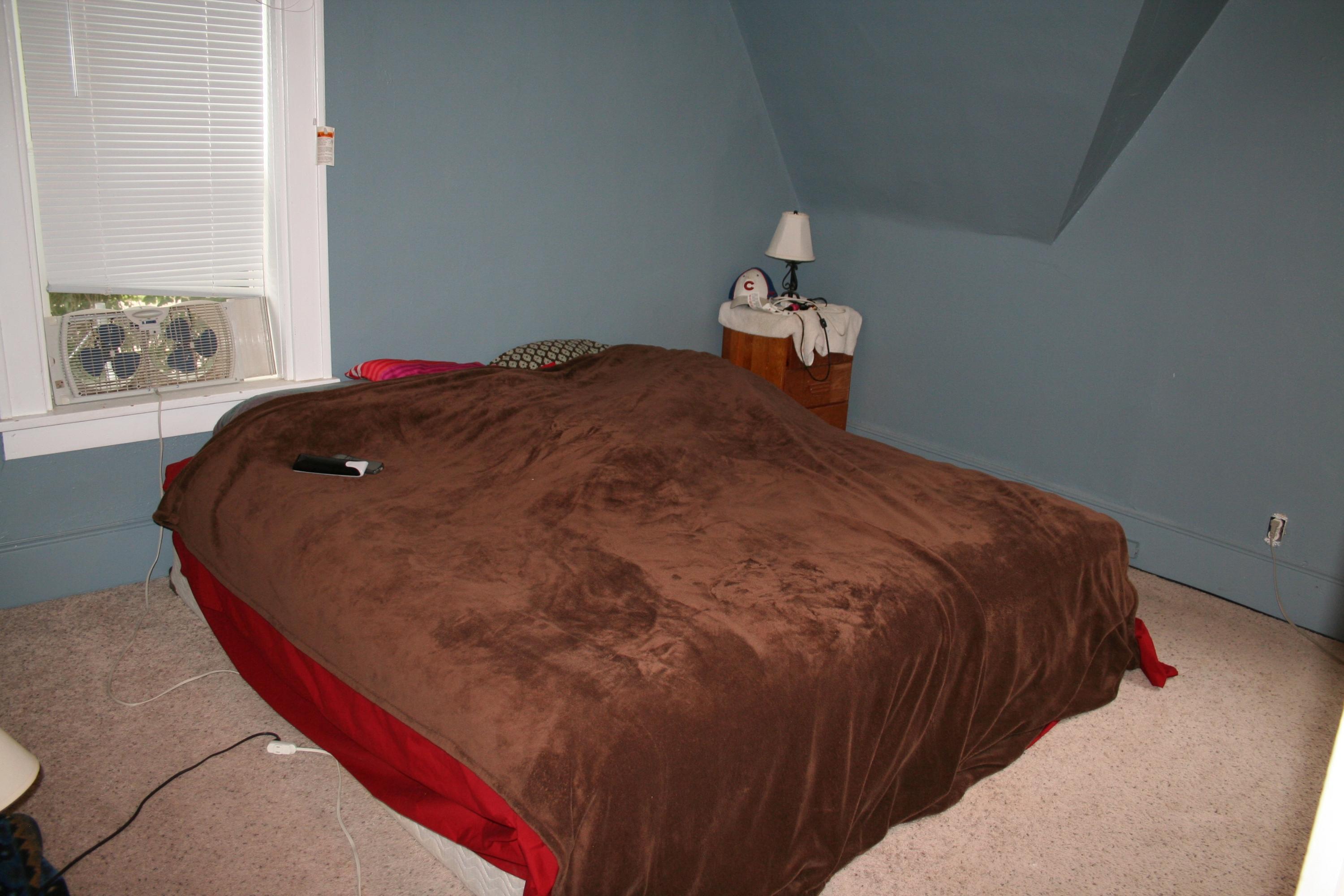 1006 S Rowley