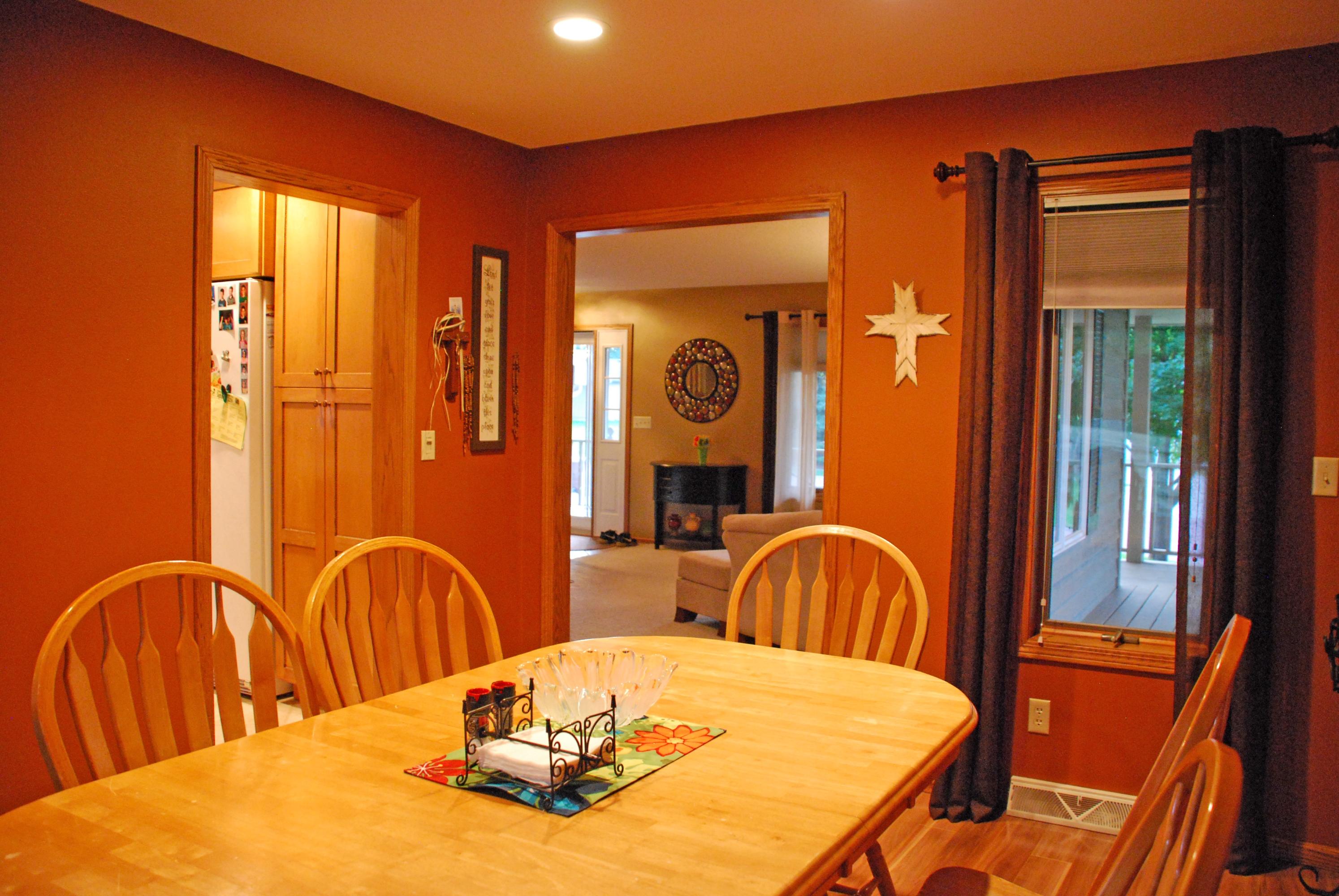 1055 Chalkstone Dr