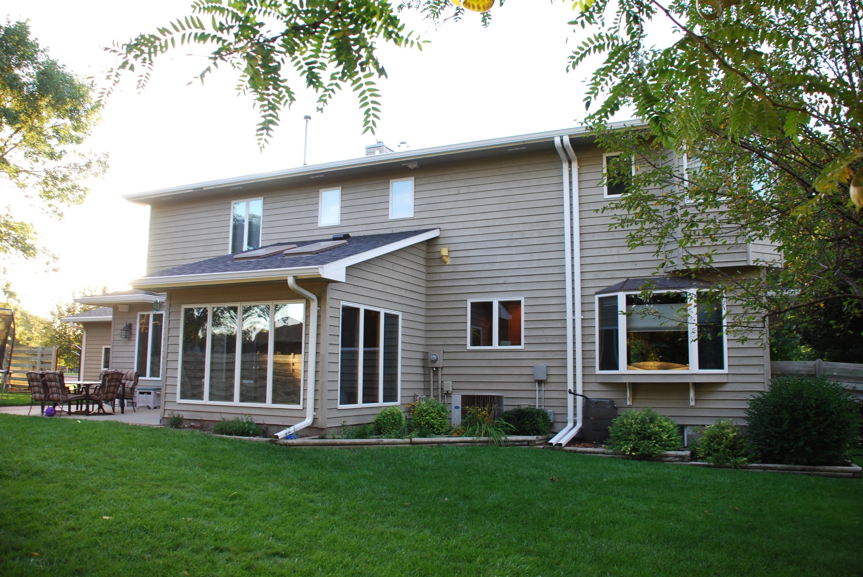 1055 Chalkstone Dr