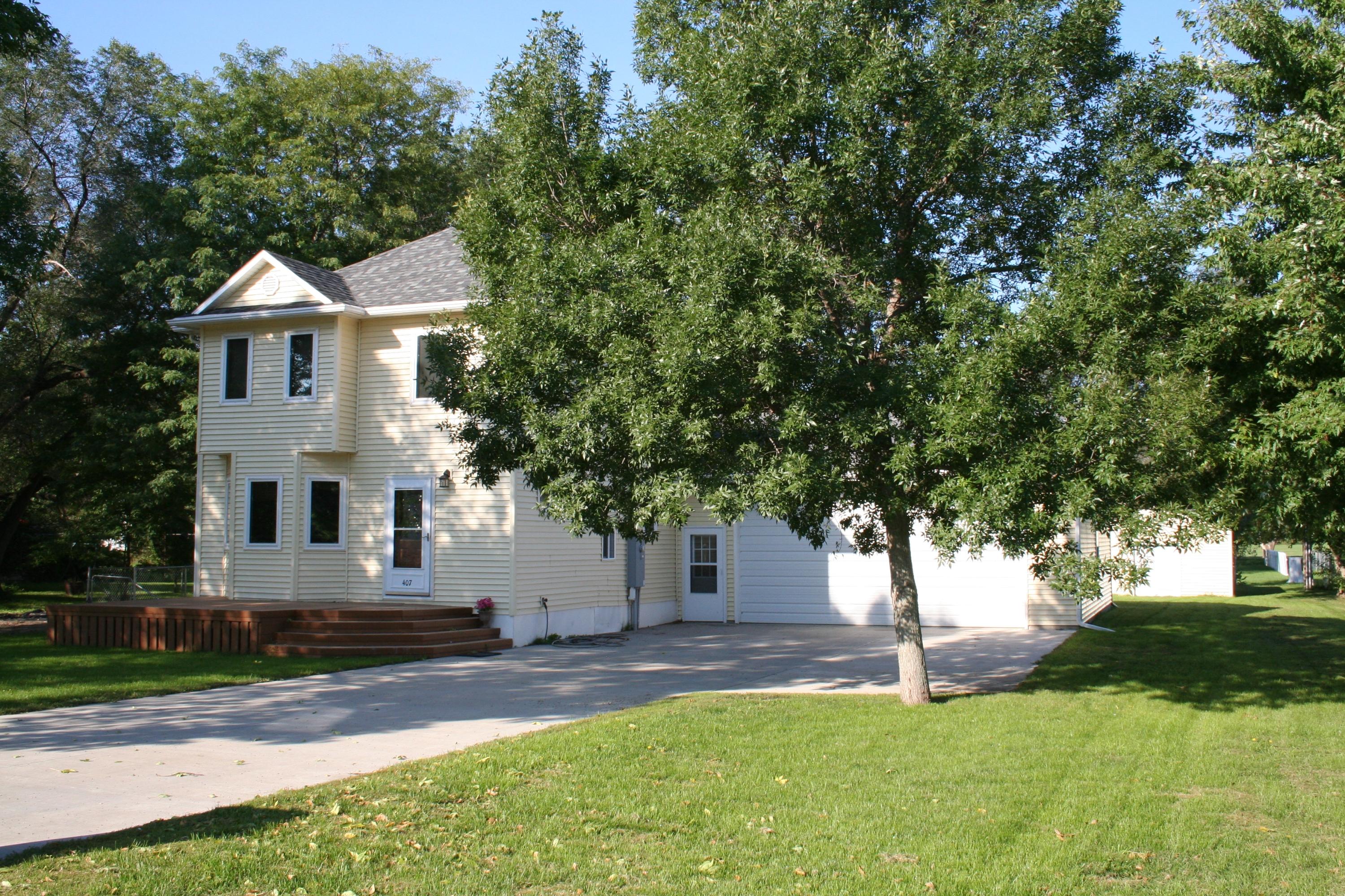 407 N Lindman