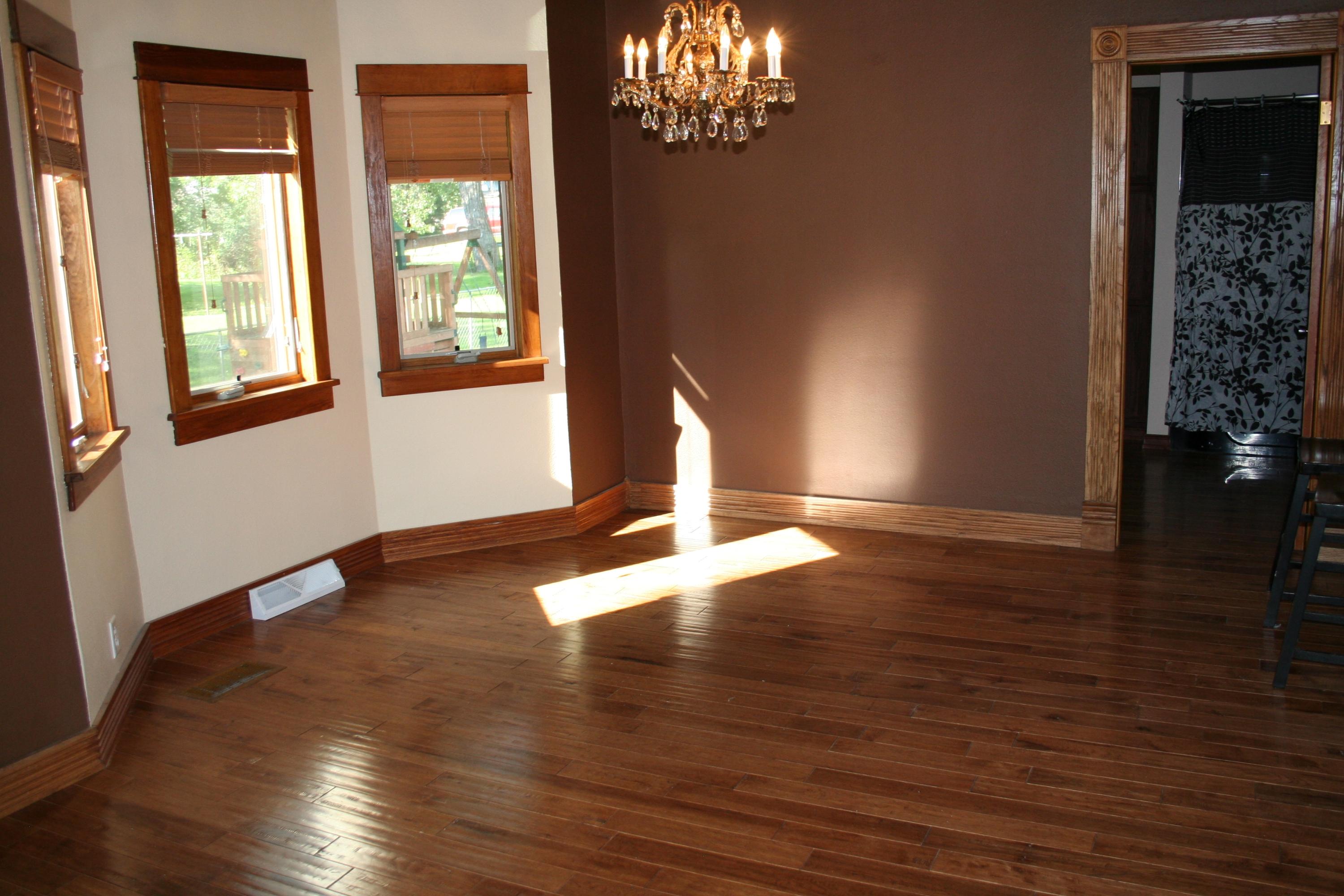 407 N Lindman