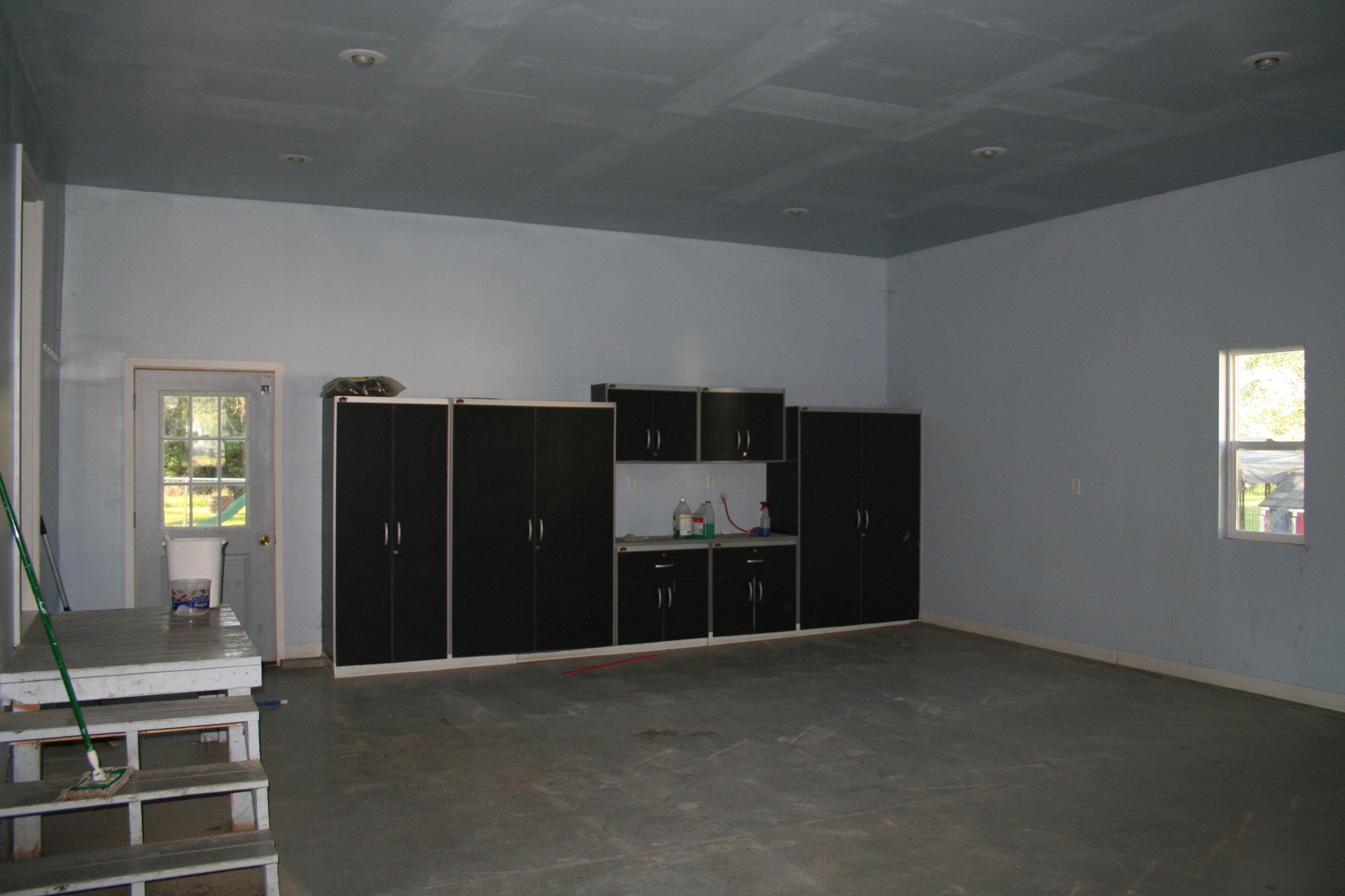 407 N Lindman