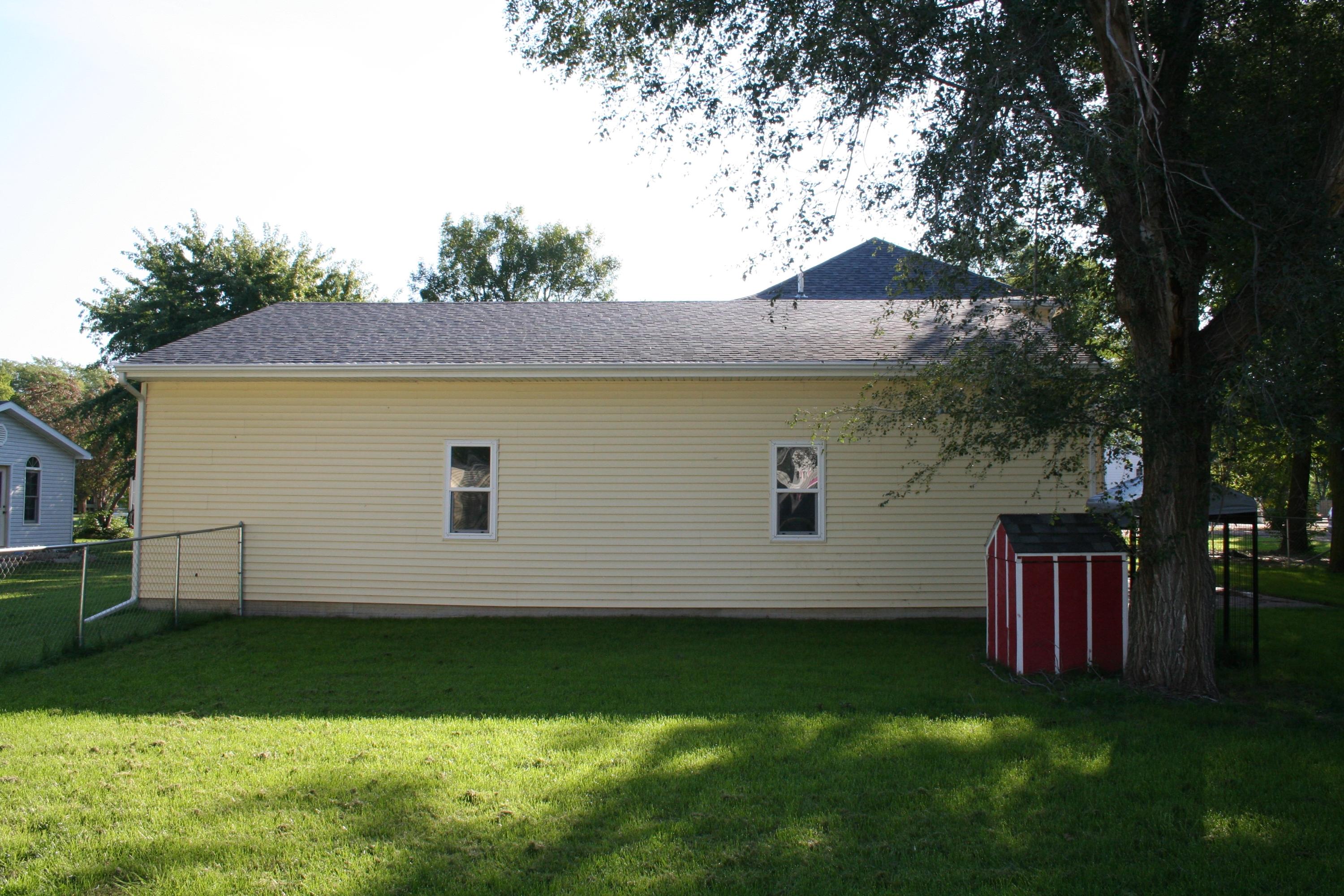 407 N Lindman