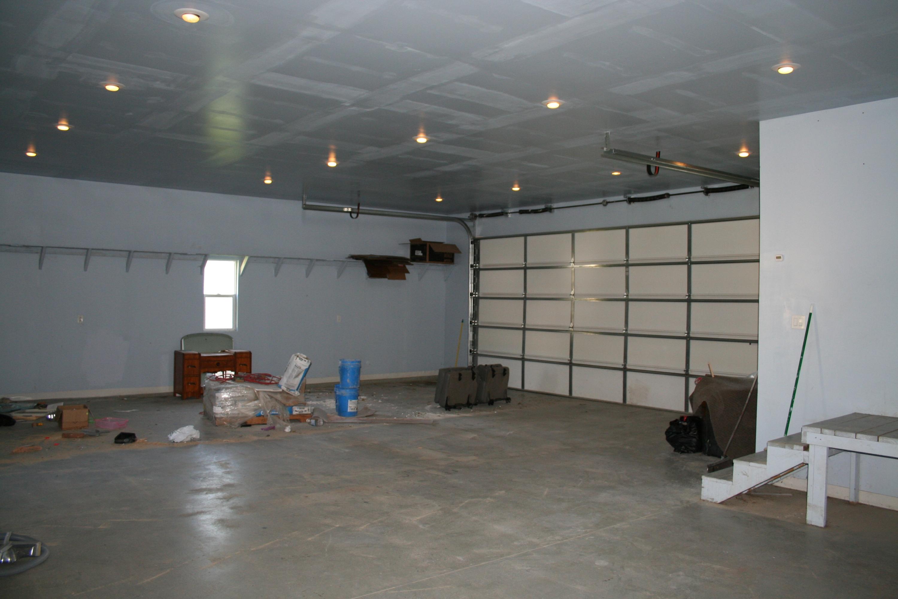 407 N Lindman