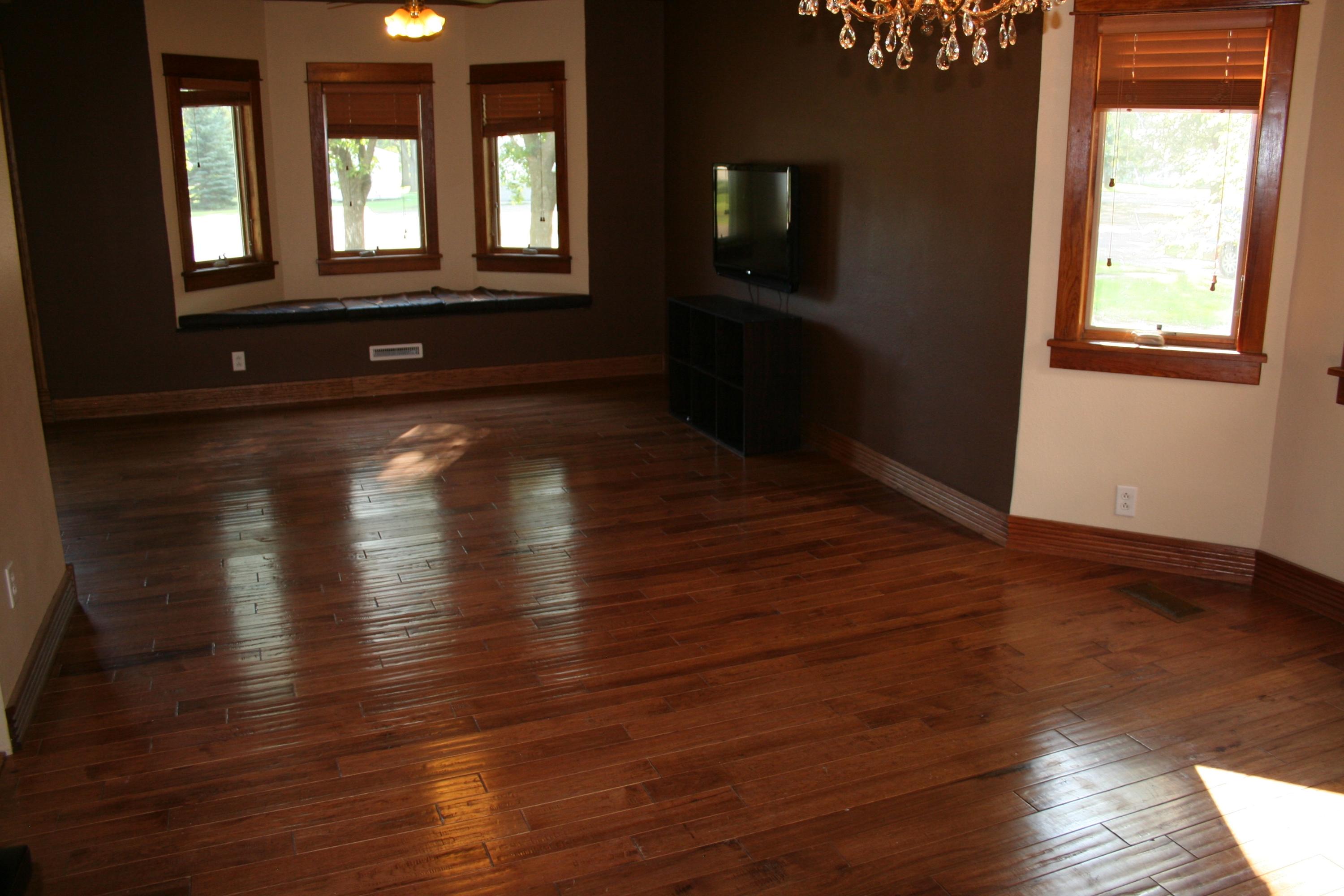 407 N Lindman