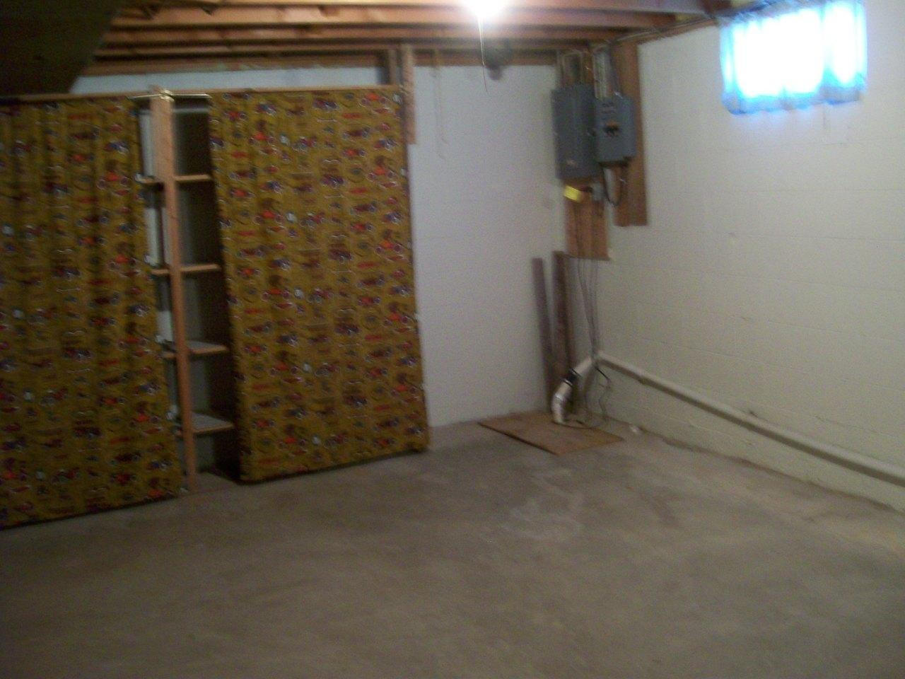 221 8th St