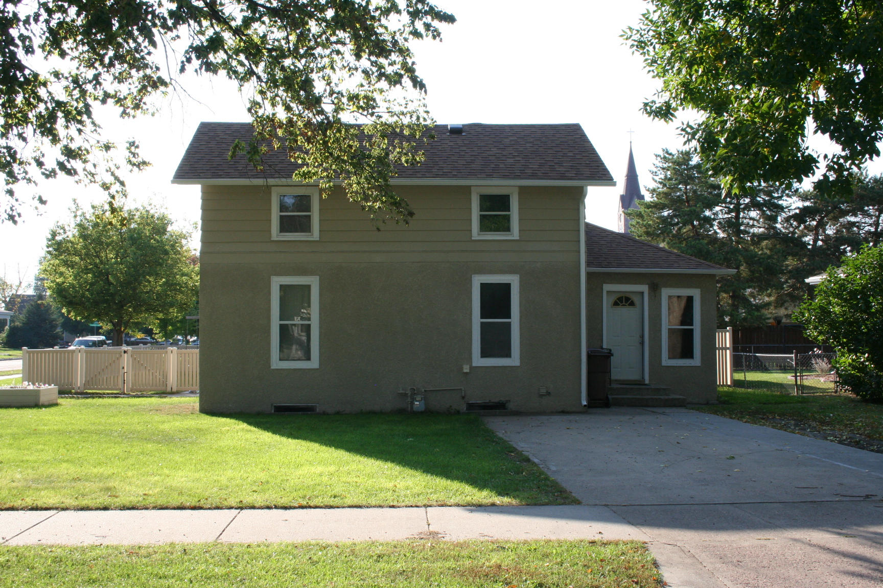 420 E 2nd Ave