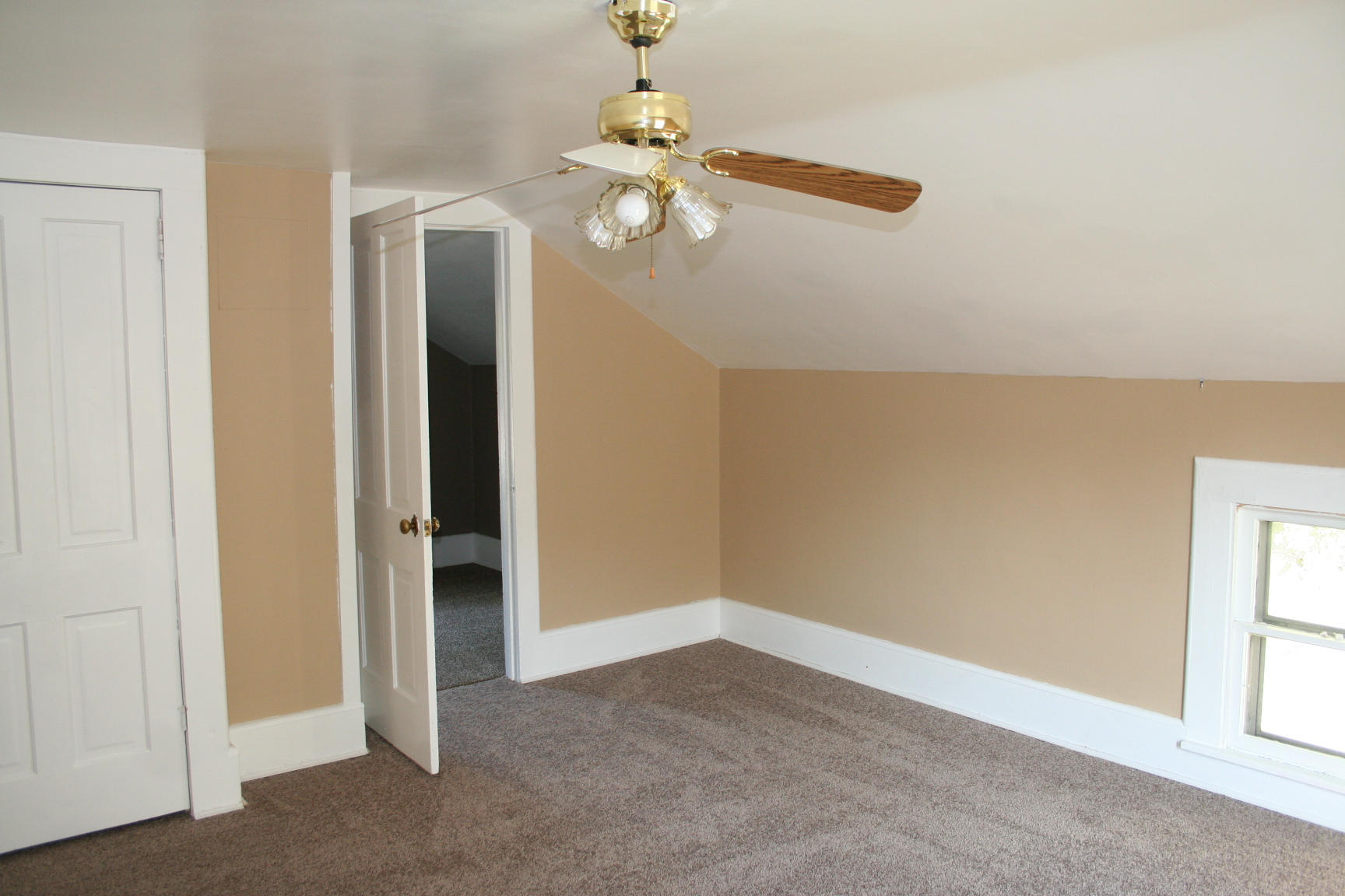 420 E 2nd Ave