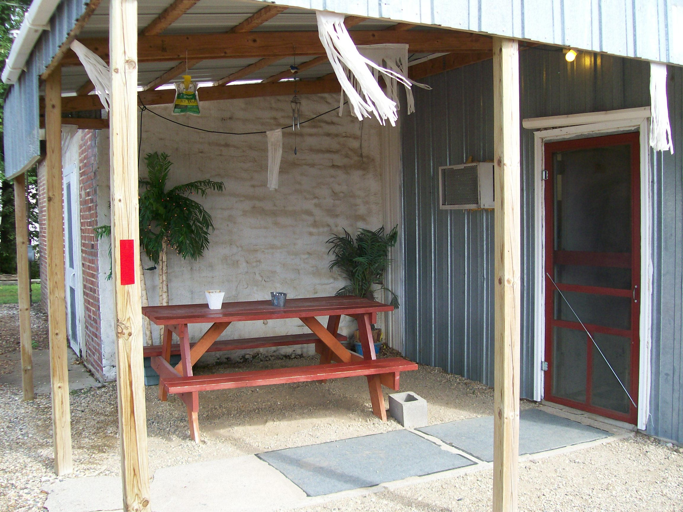 437 Main St