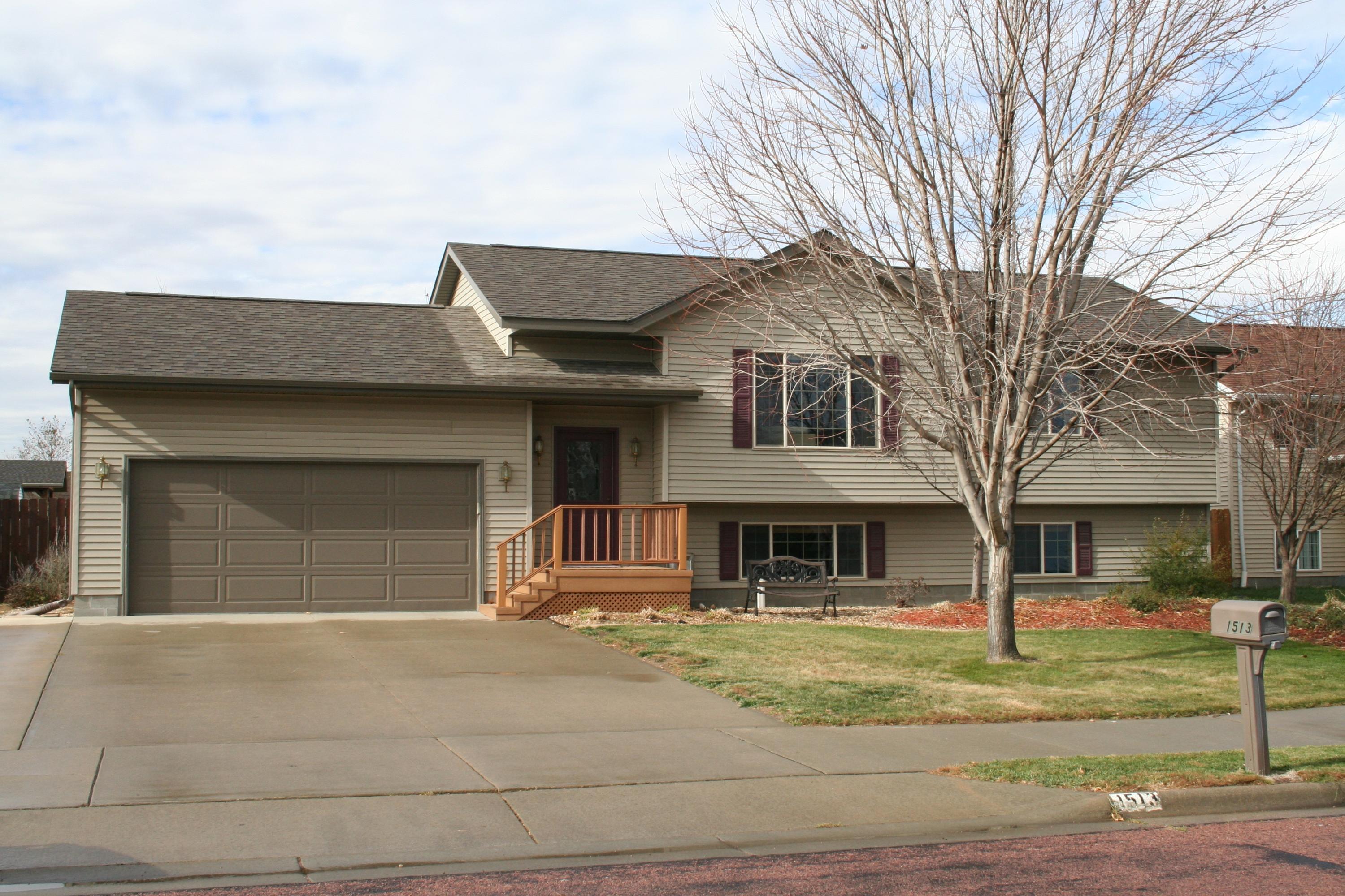 1513 N Minnesota St