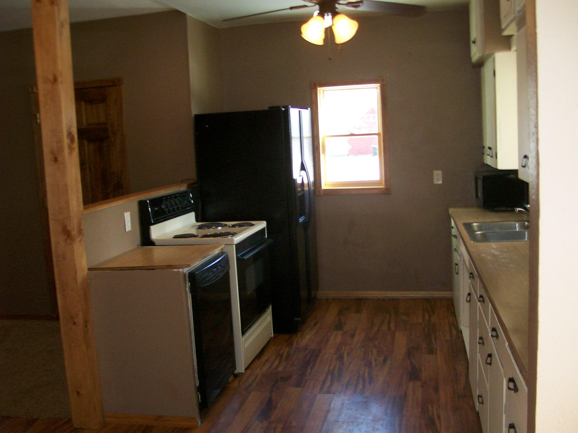 41503 Hwy-42 Way