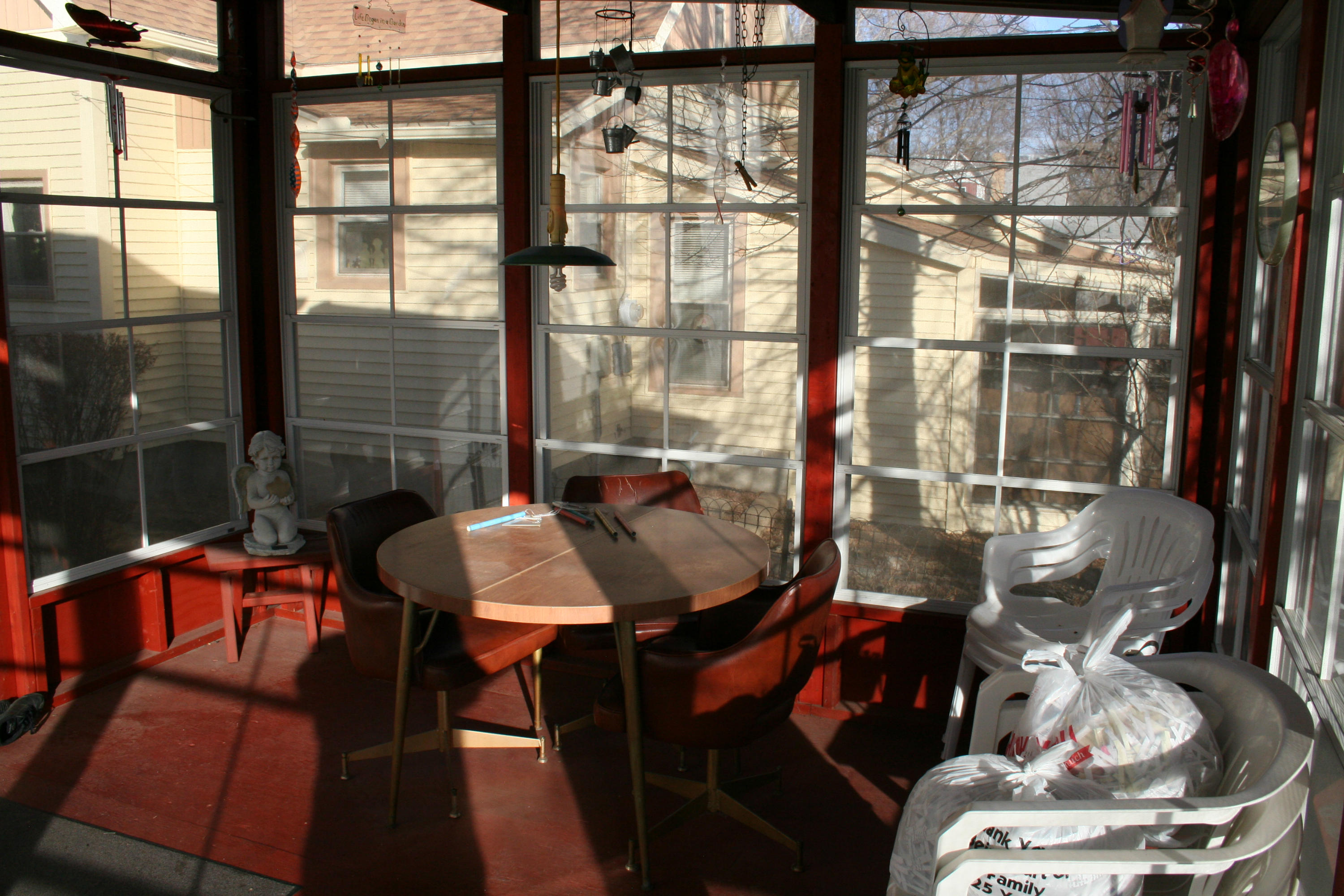 605 W 3rd Ave