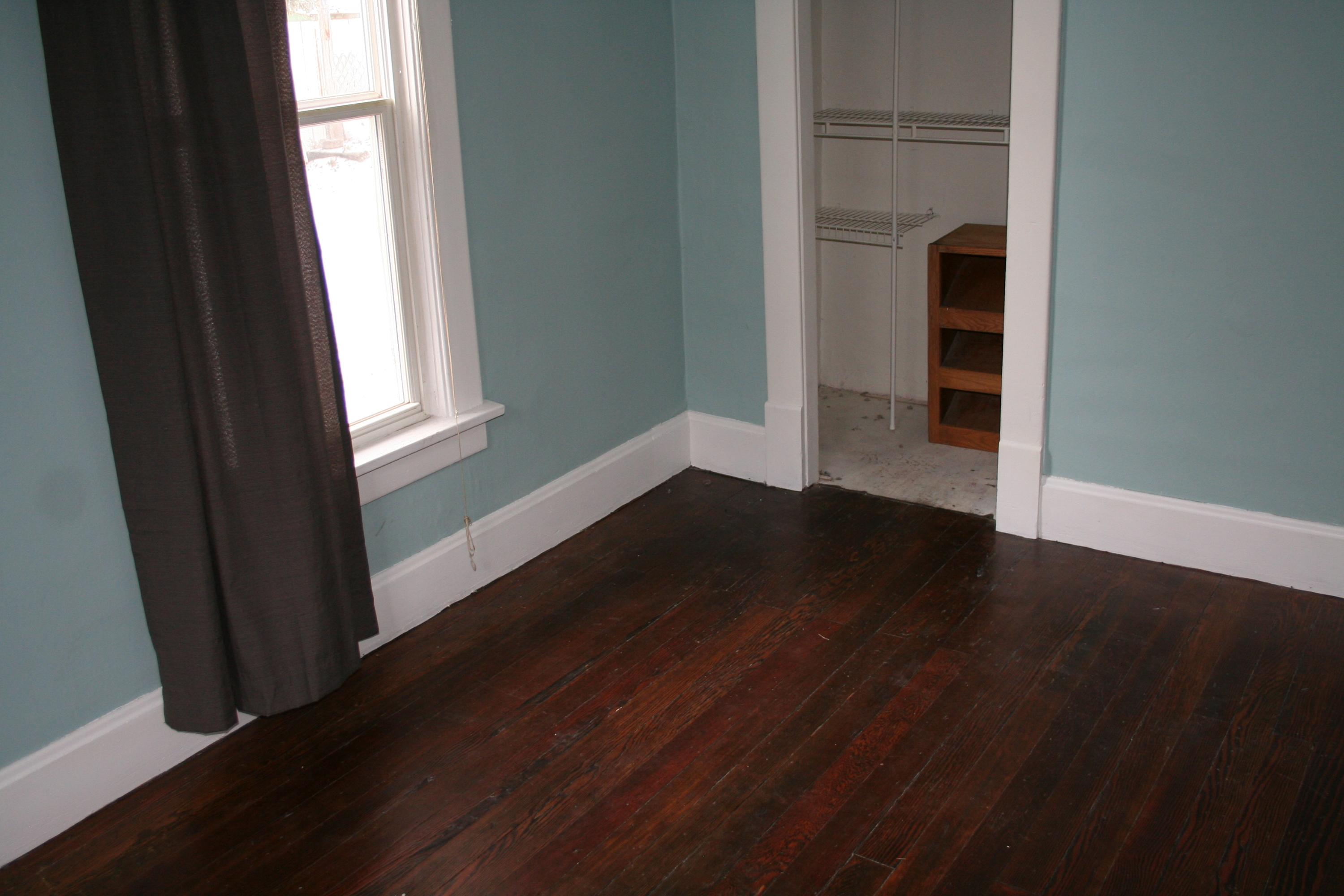 216 W 10th Ave