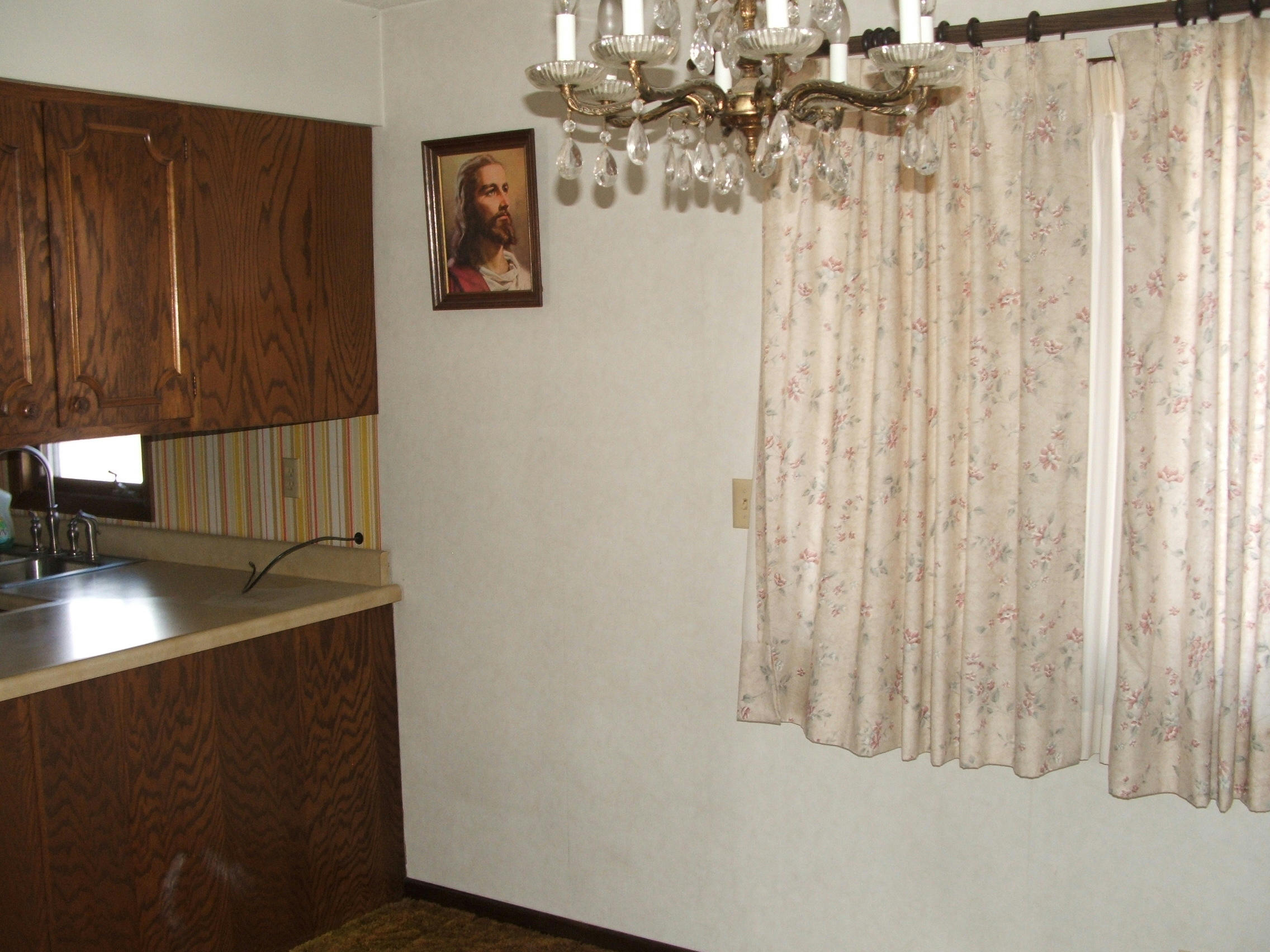 25853 HWY 37