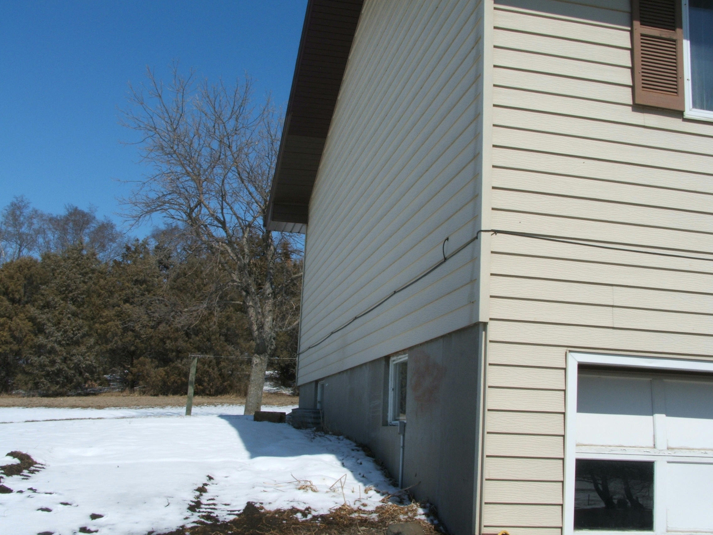 25853 HWY 37
