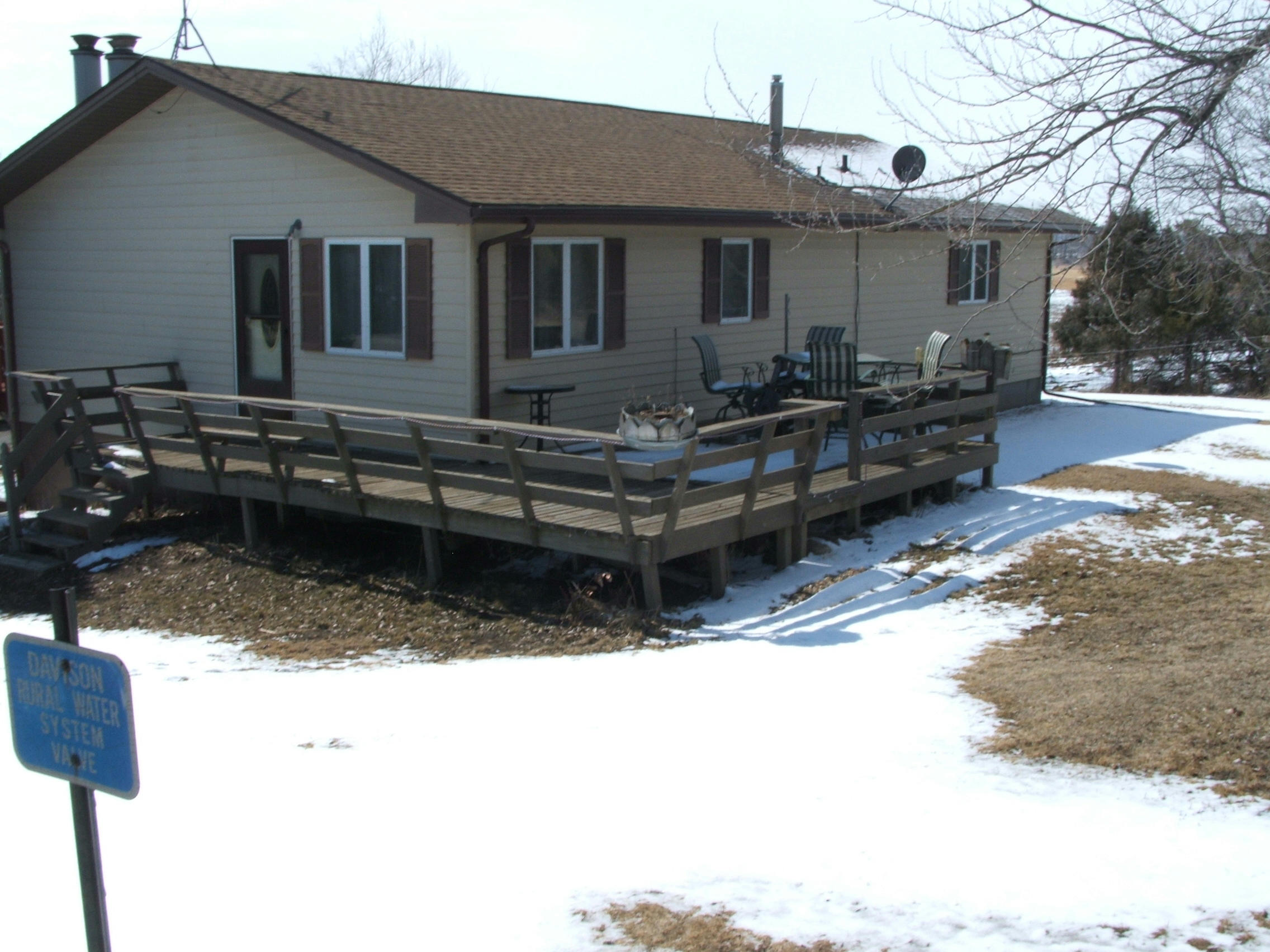 25853 HWY 37