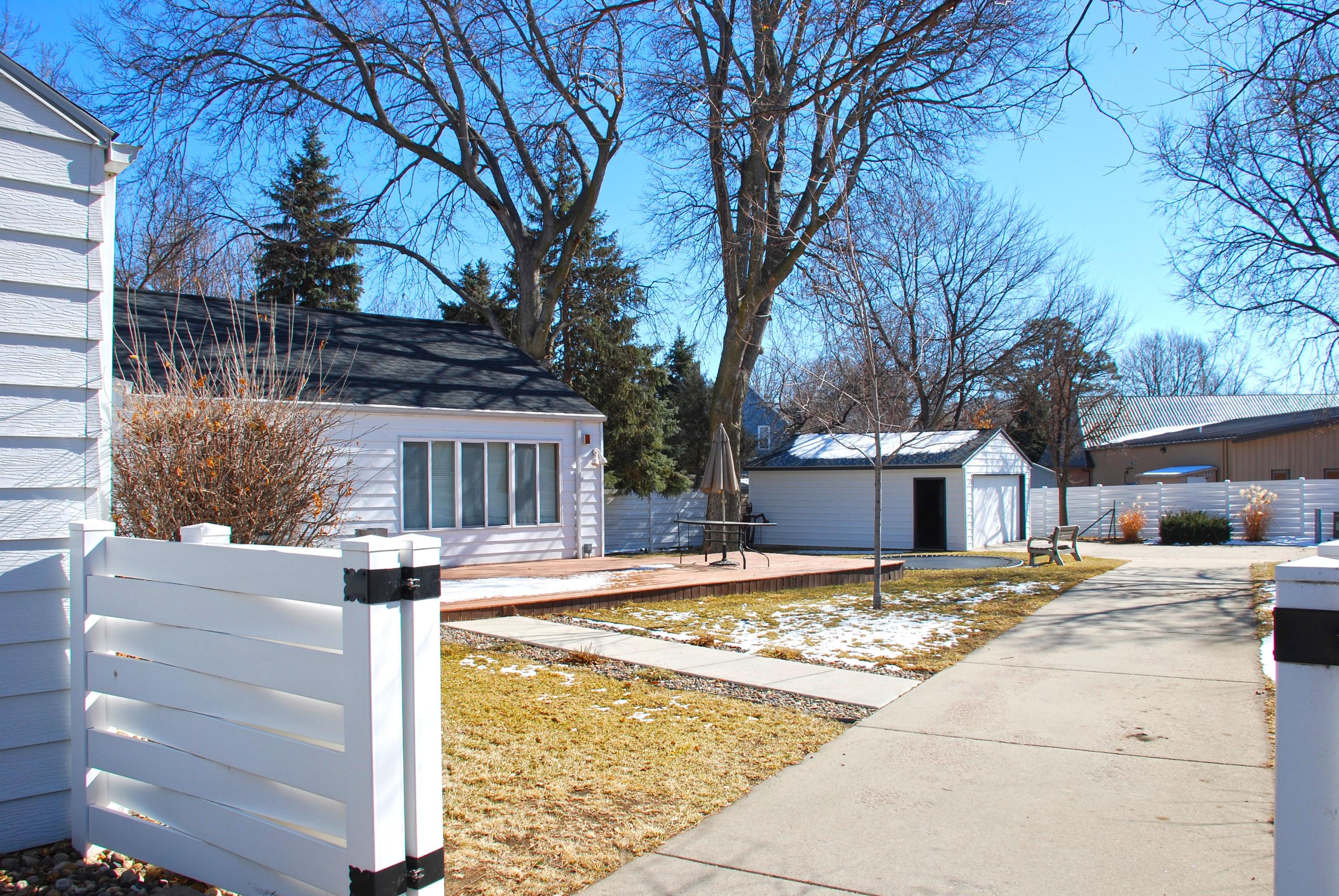 725 Mitchell Blvd