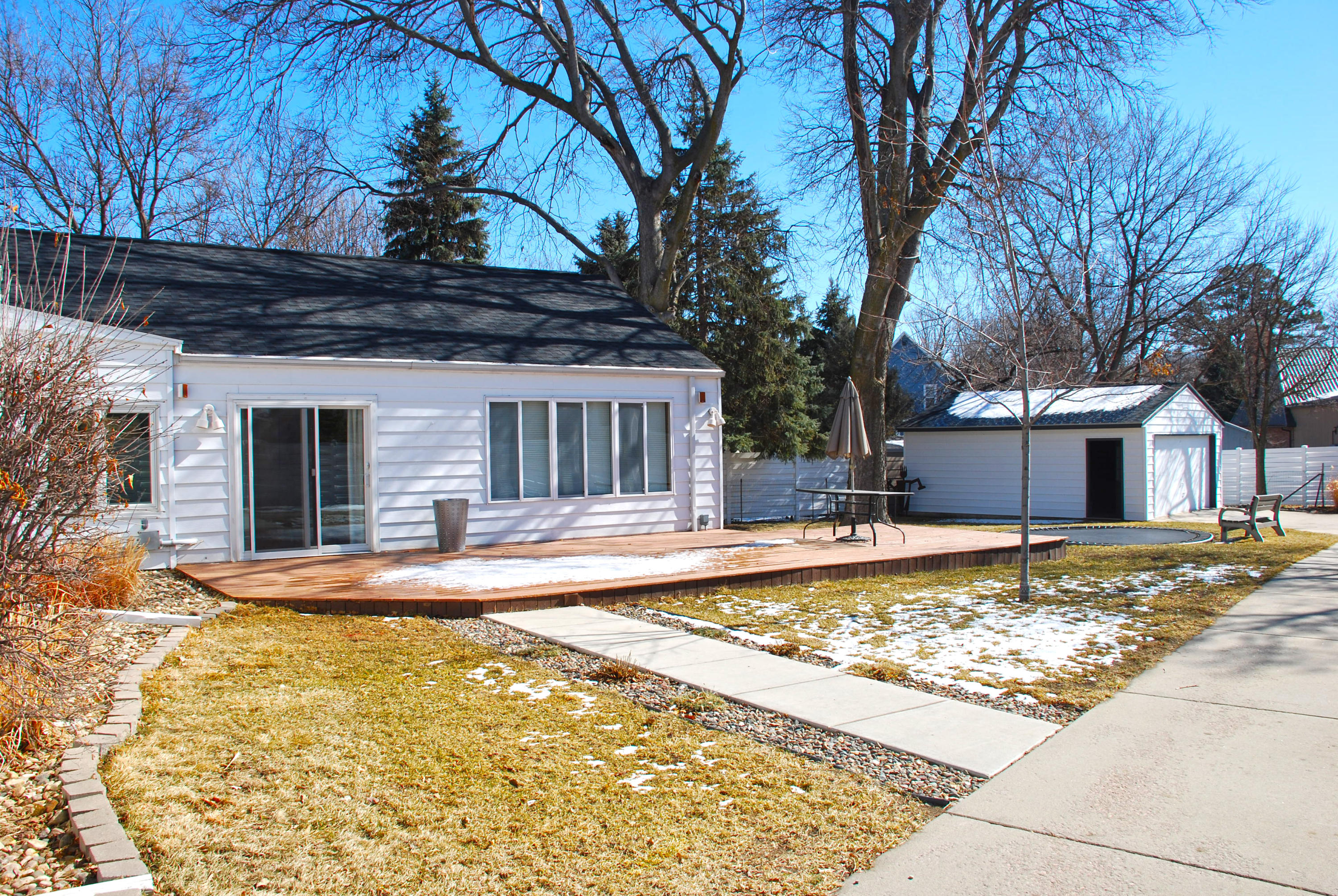 725 Mitchell Blvd