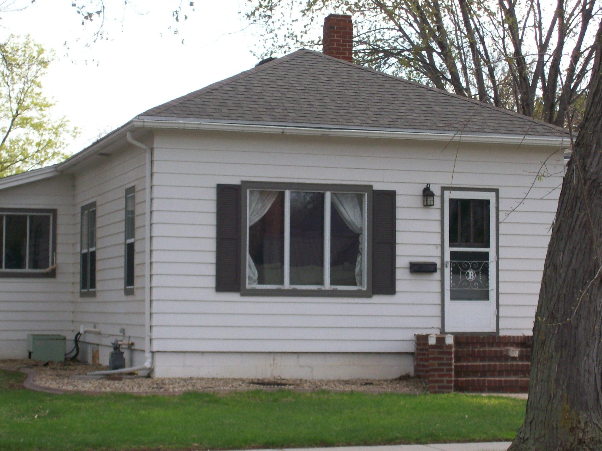 619 McCabe St