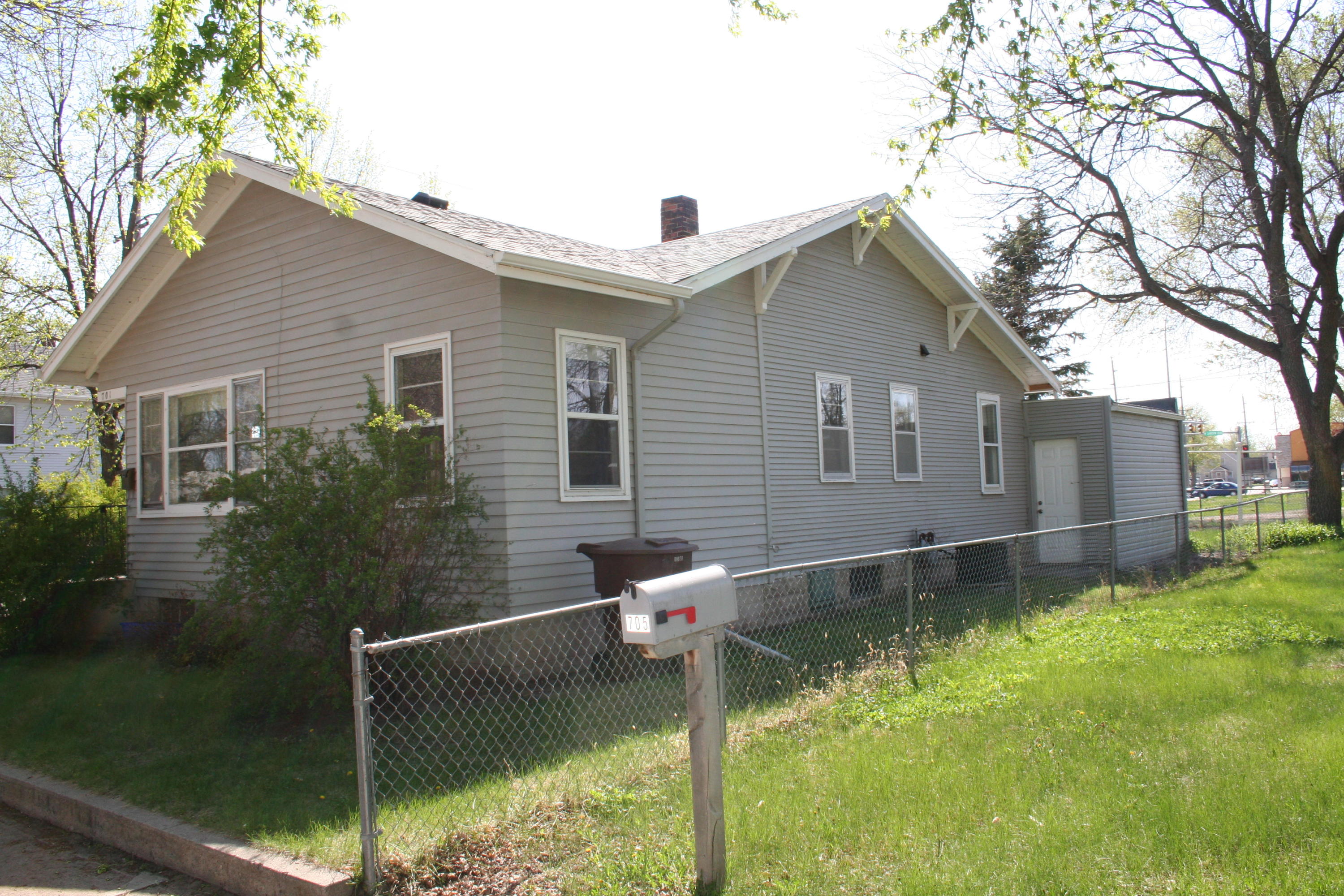 701 N Duff St