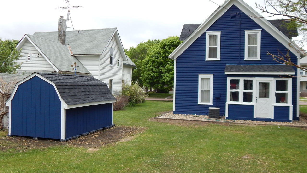 705 E 2nd Ave