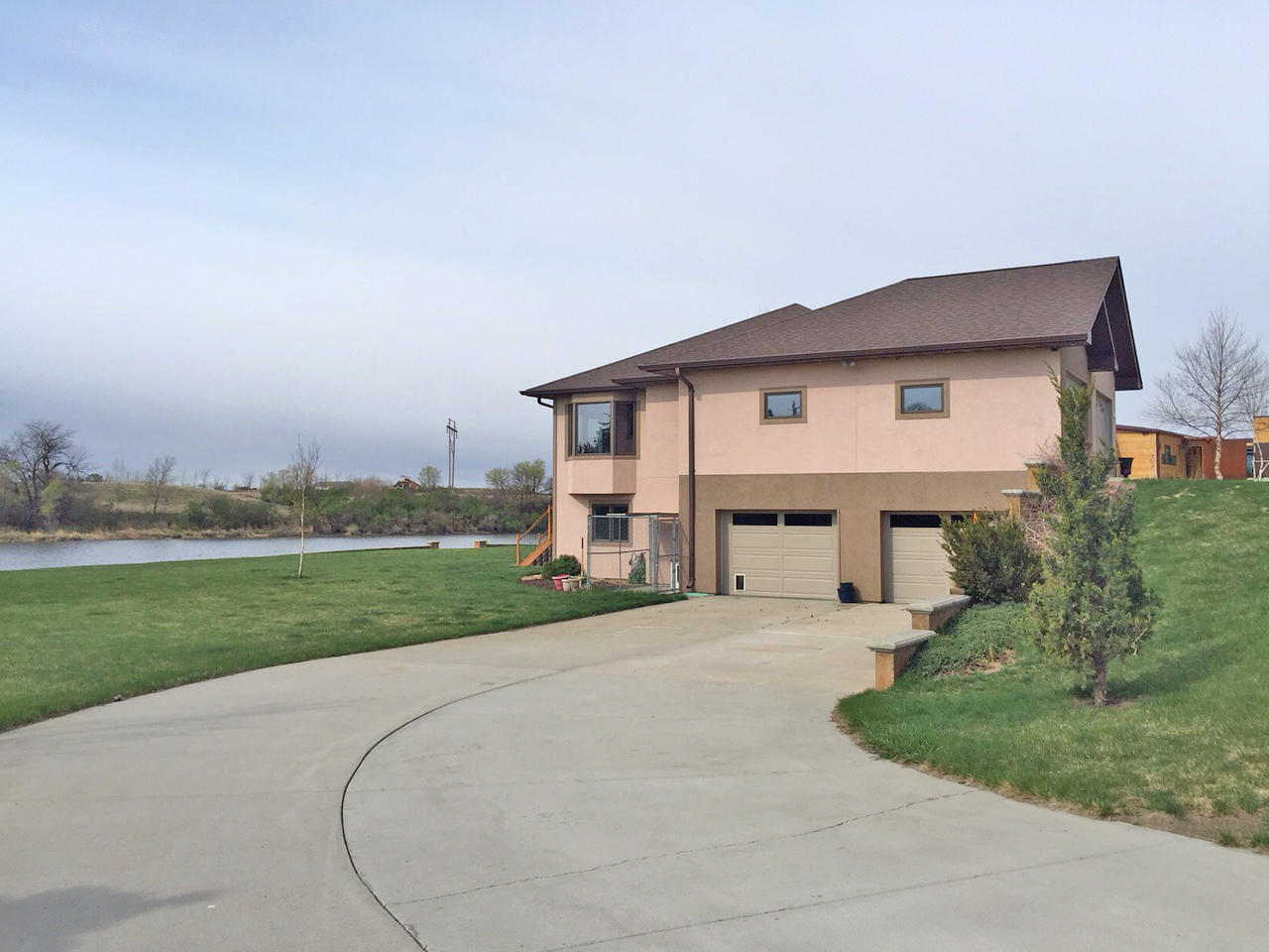 3352 Canal Cir