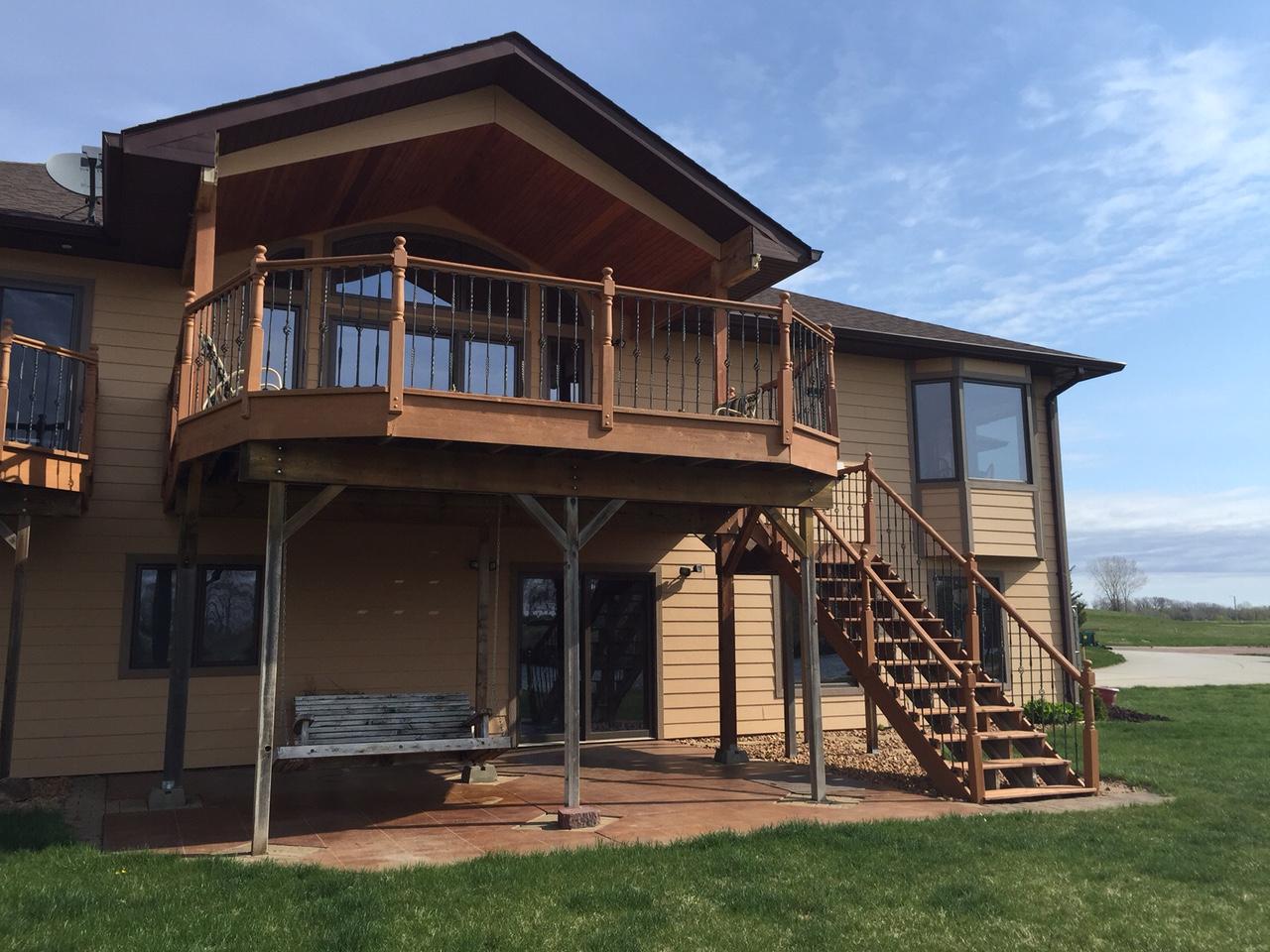 3352 Canal Cir