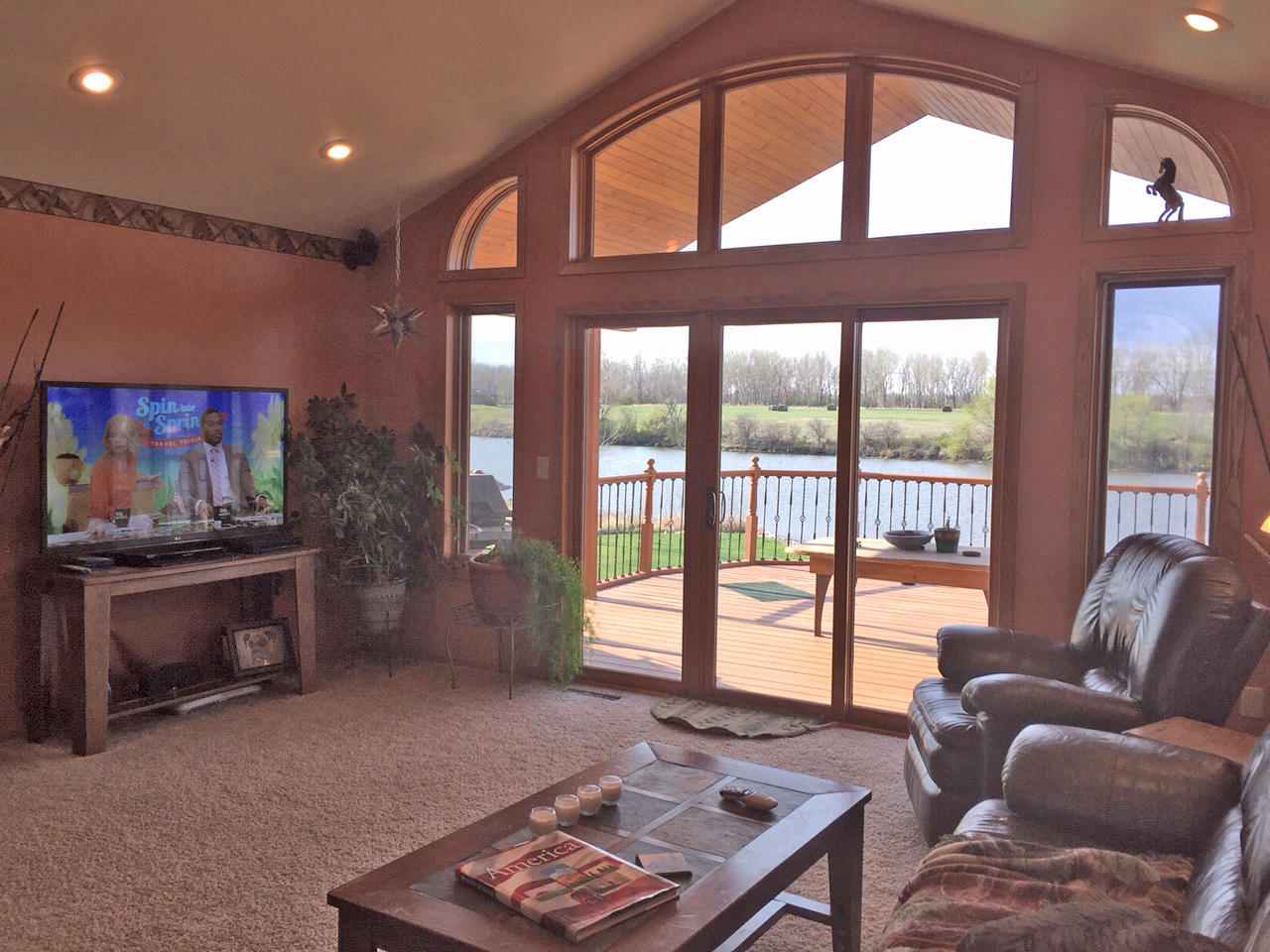3352 Canal Cir