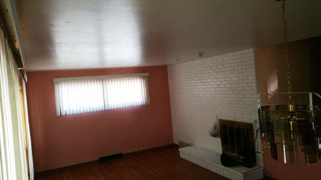 308 E Commerce
