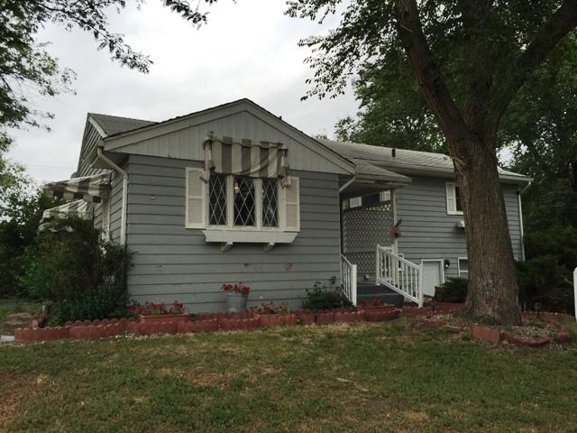 308 E Commerce