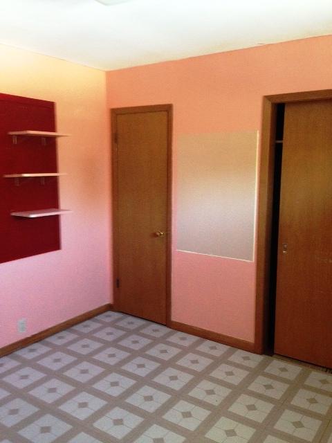 308 E Commerce
