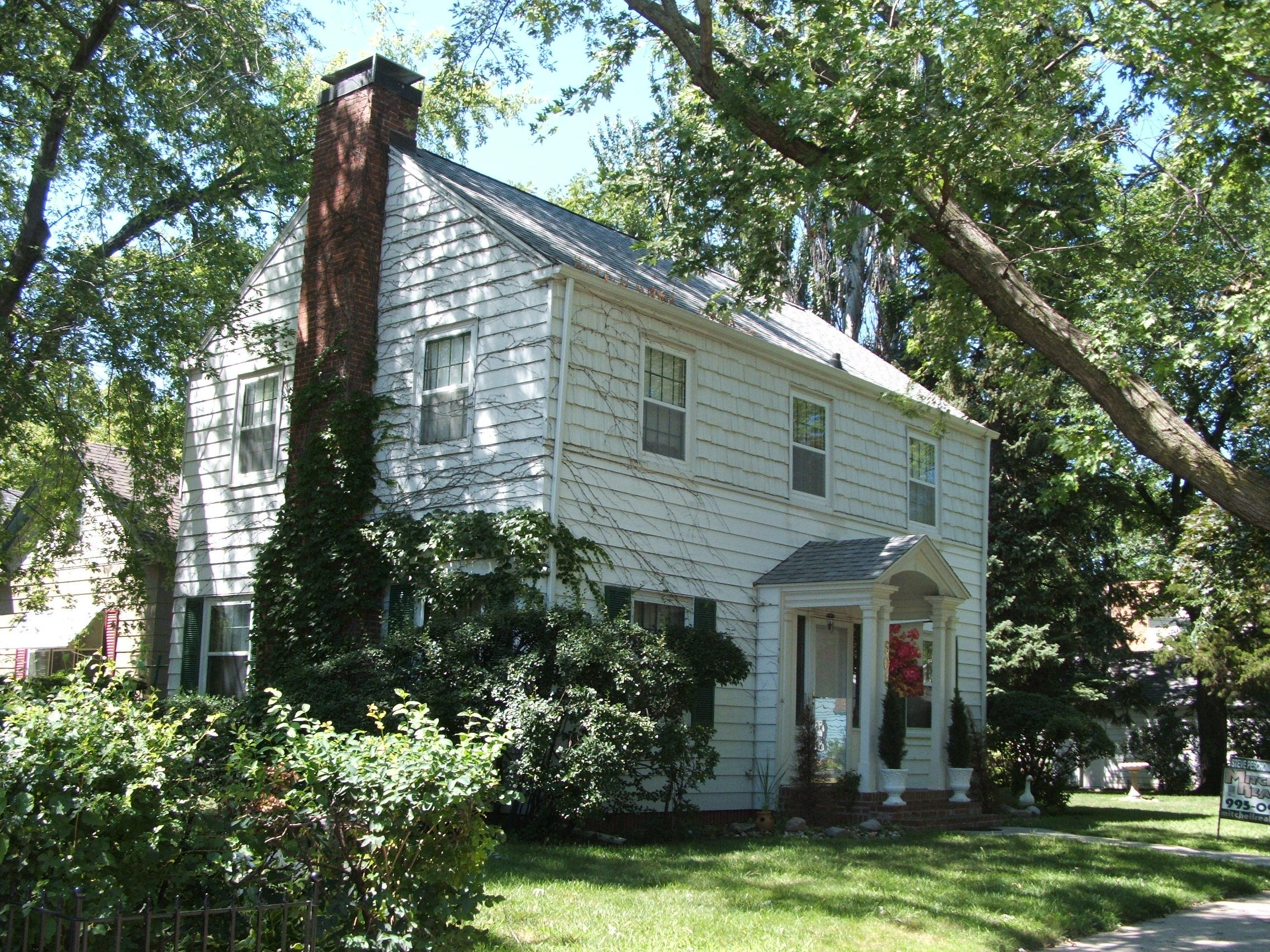 501 W 5th St