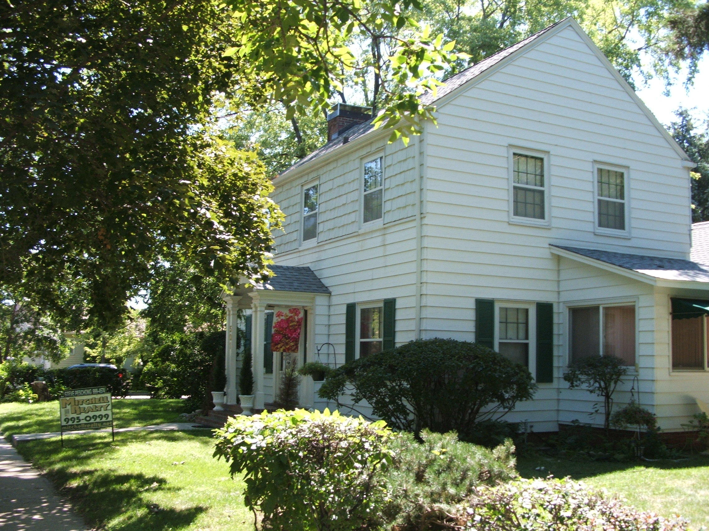 501 W 5th St