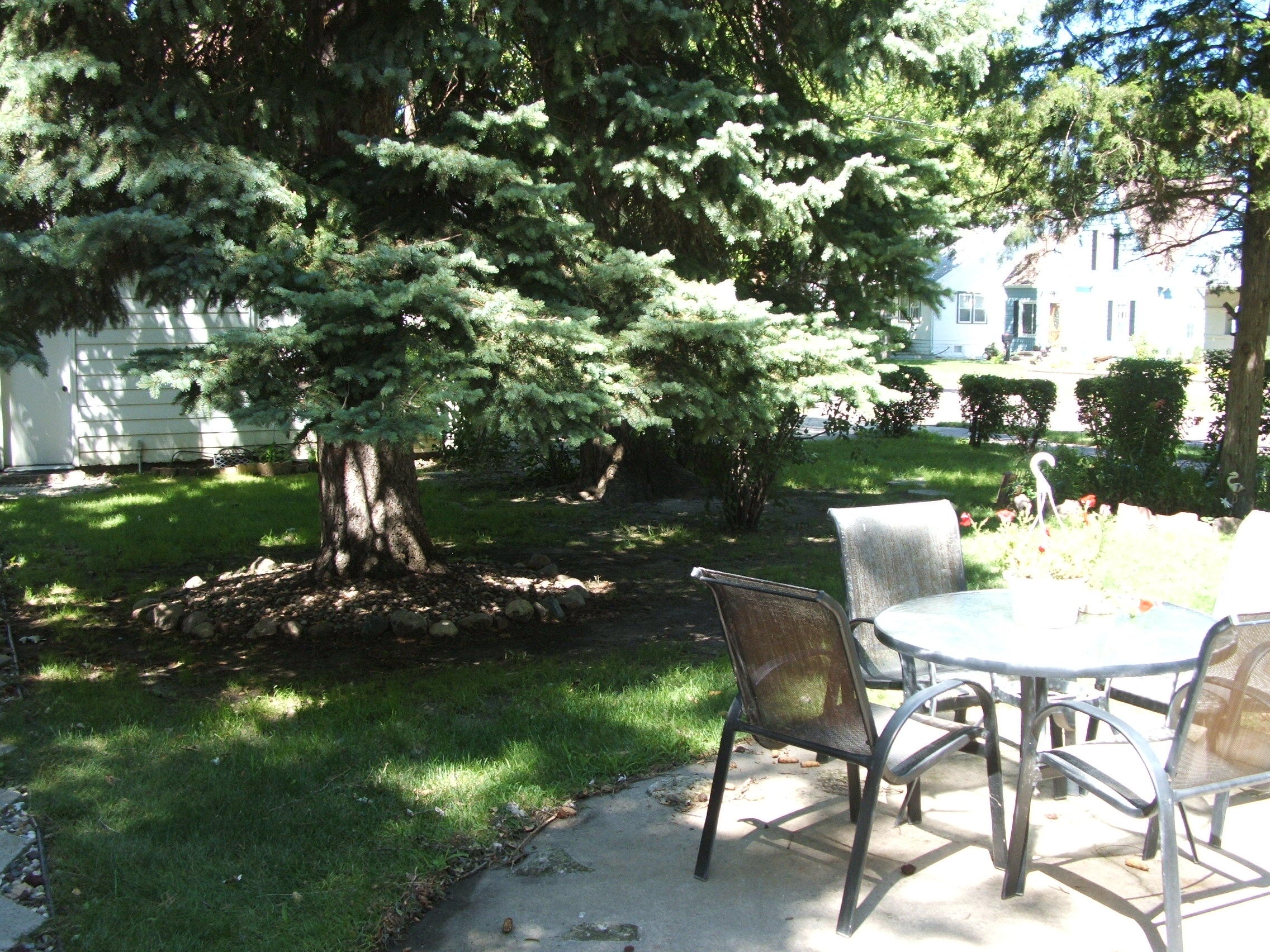 501 W 5th St