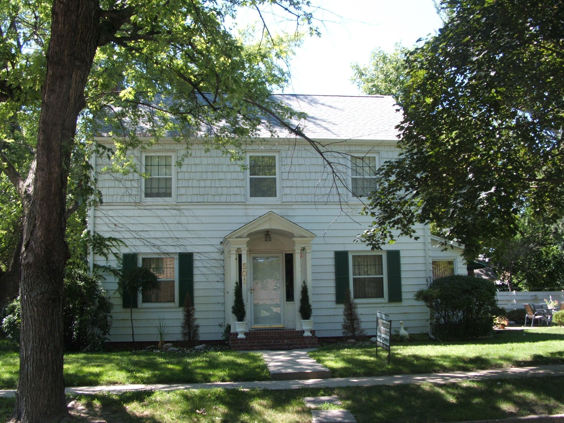 501 W 5th St