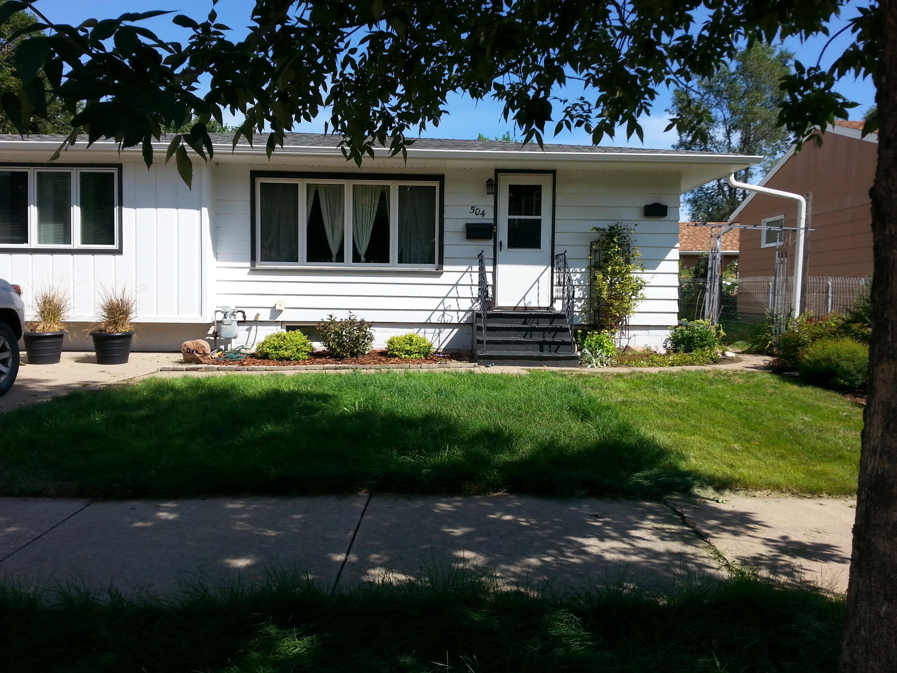 504 W 9th Ave