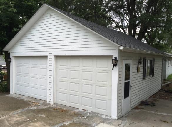 303 E 2nd