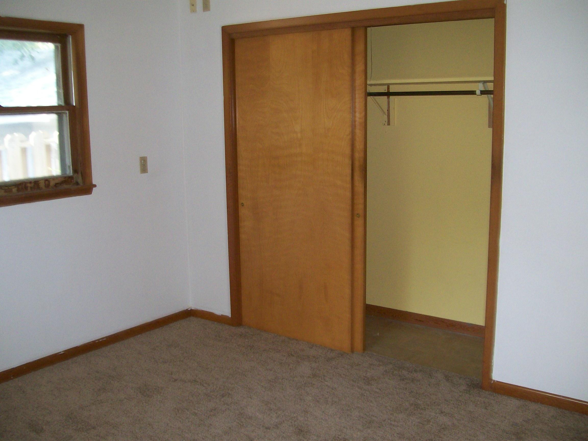 621 N Iowa St