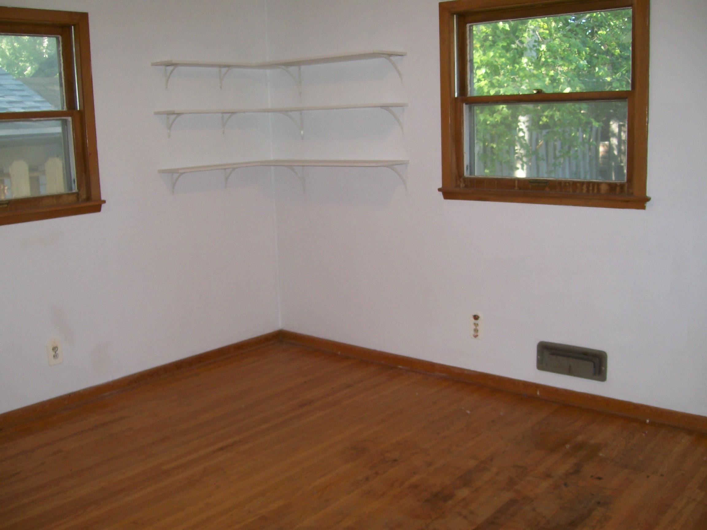 621 N Iowa St