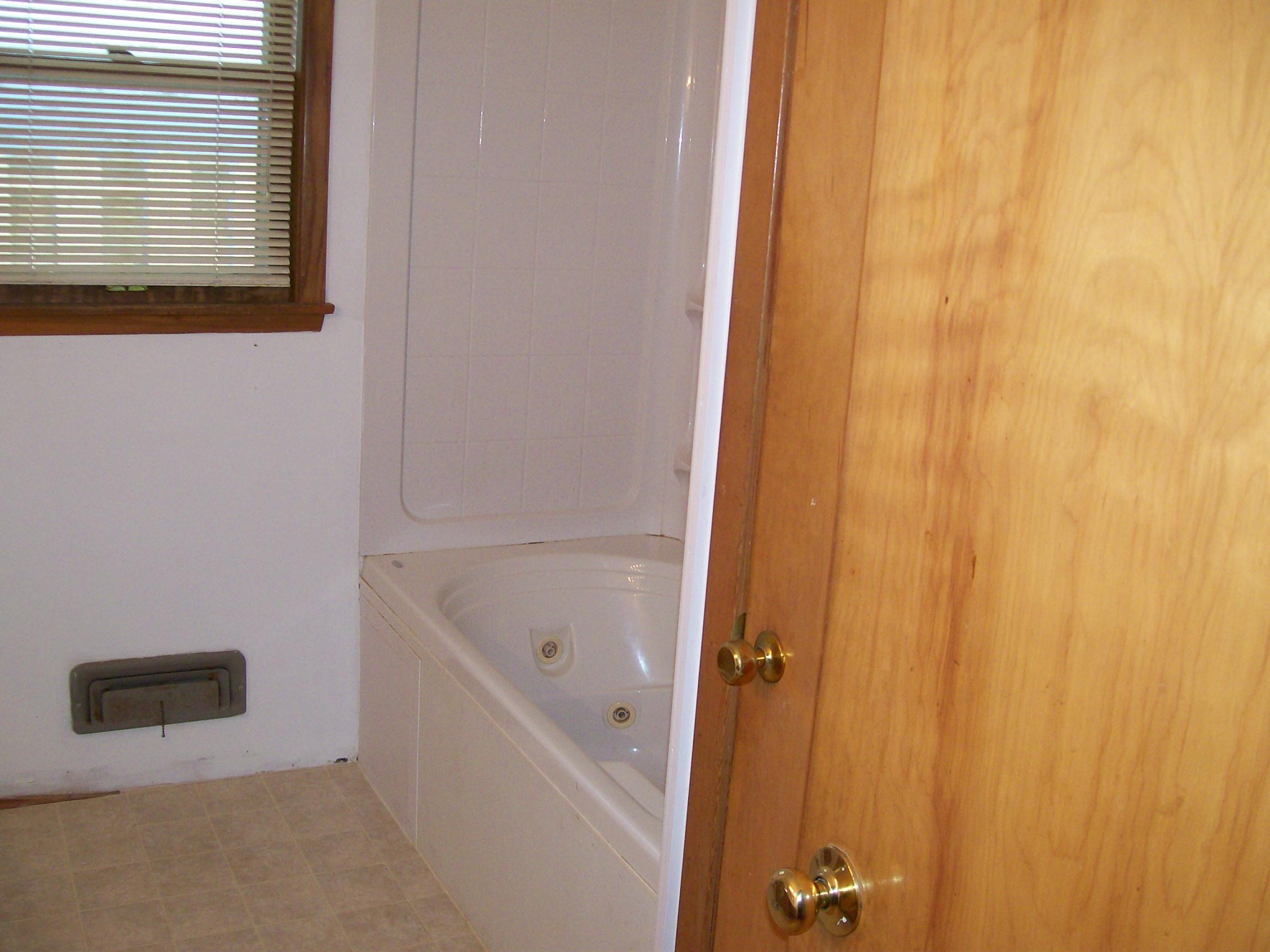 621 N Iowa St