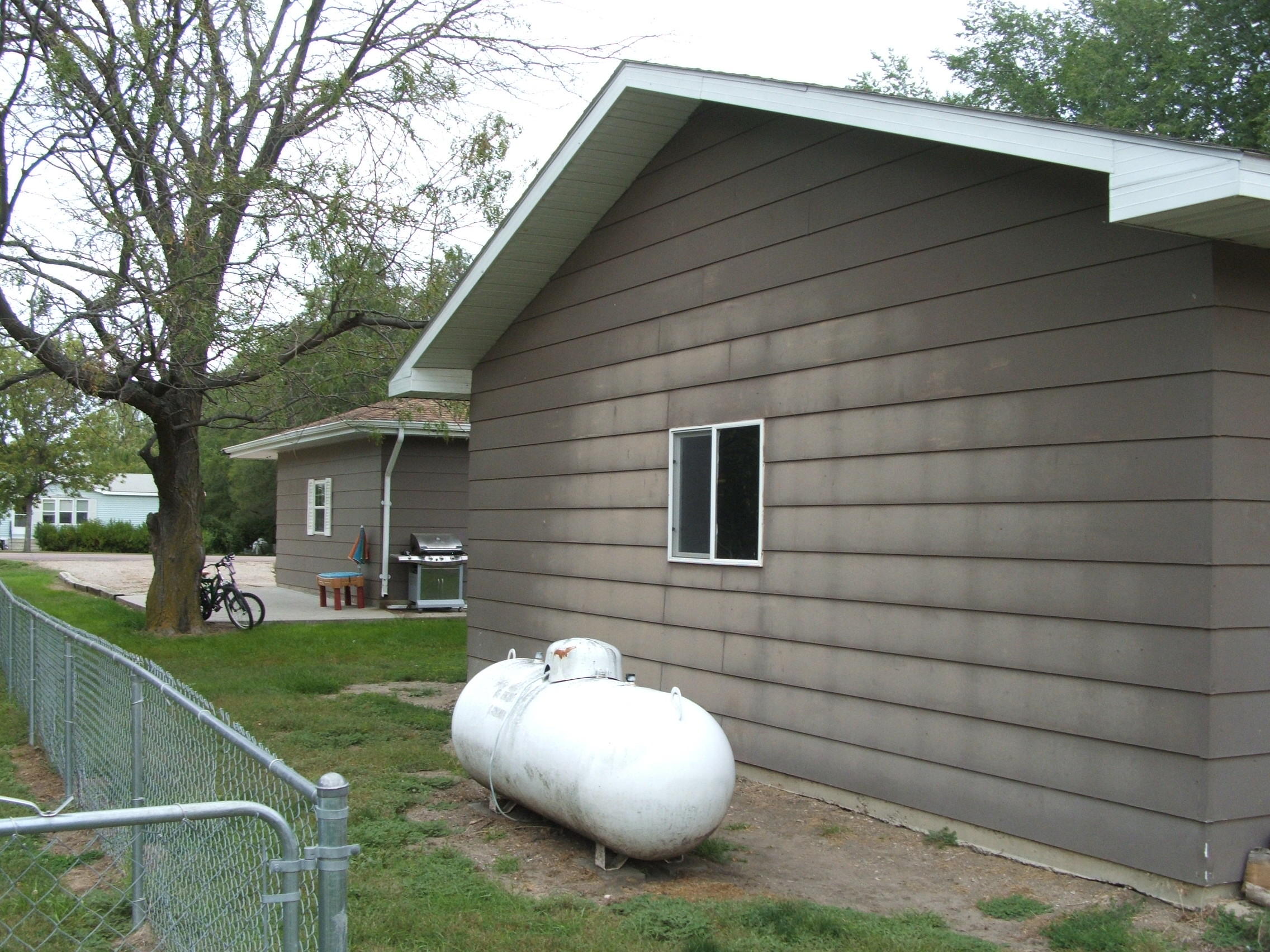 709 E 3rd