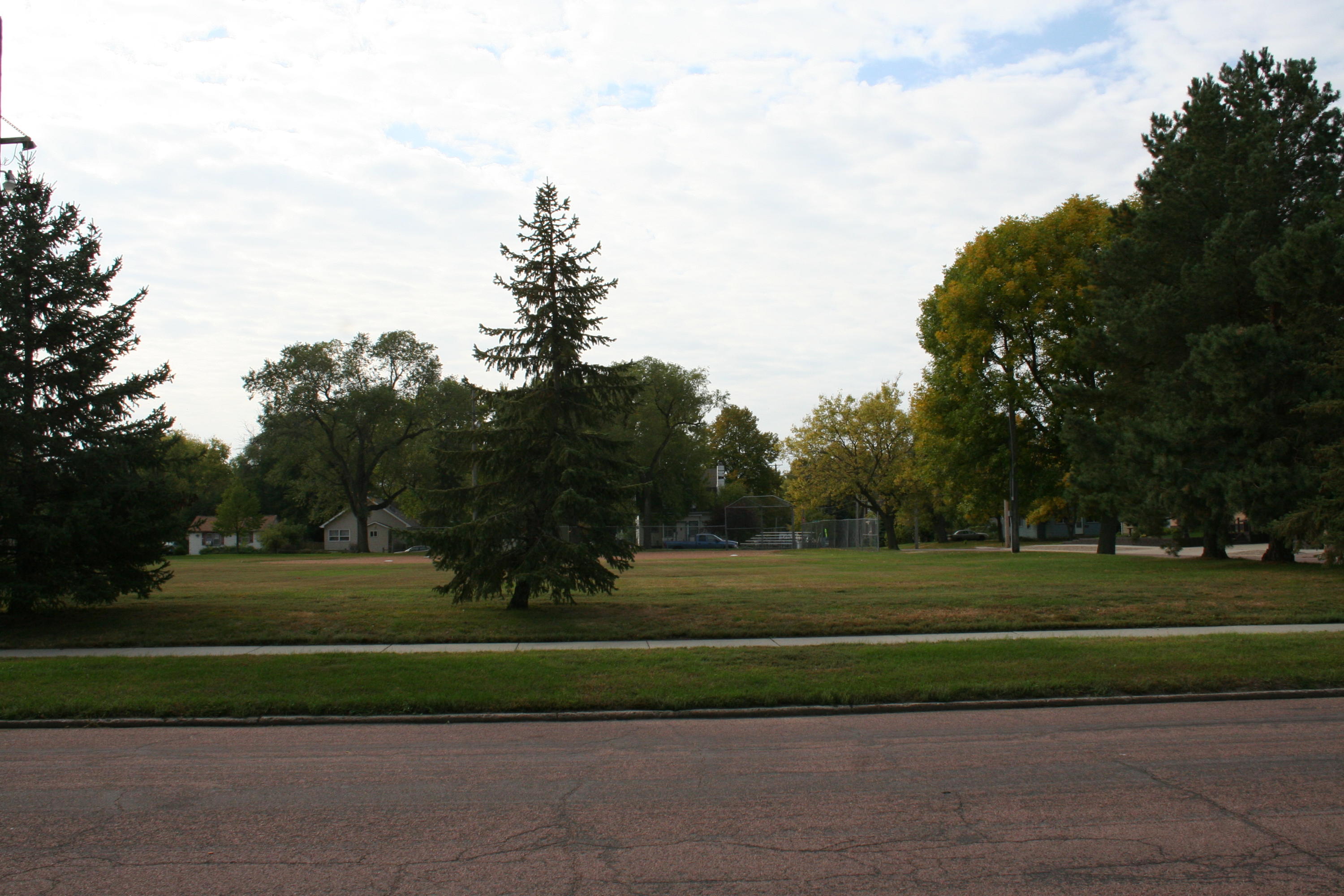 516 W 12th Ave