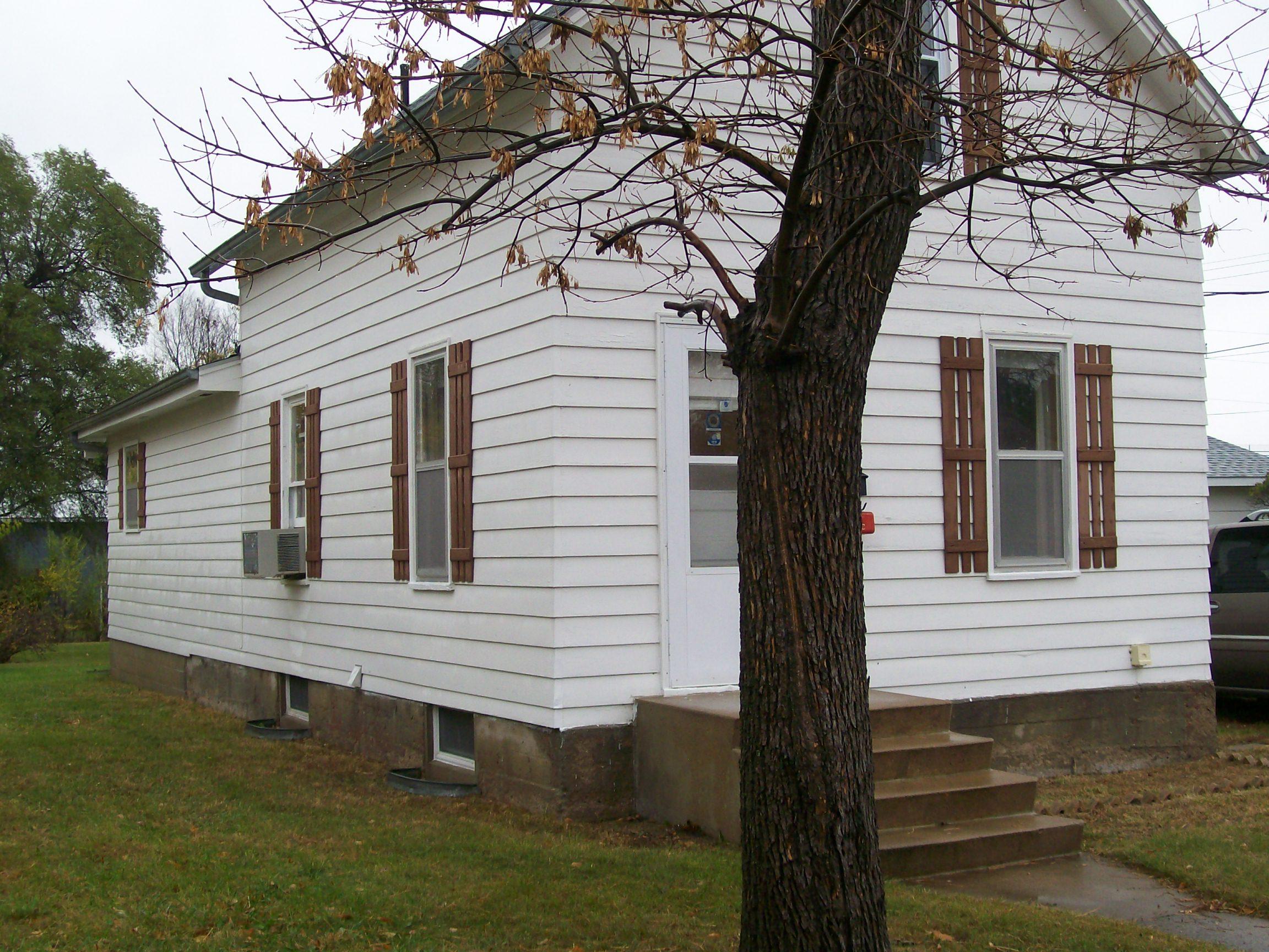 422 W Birch Ave