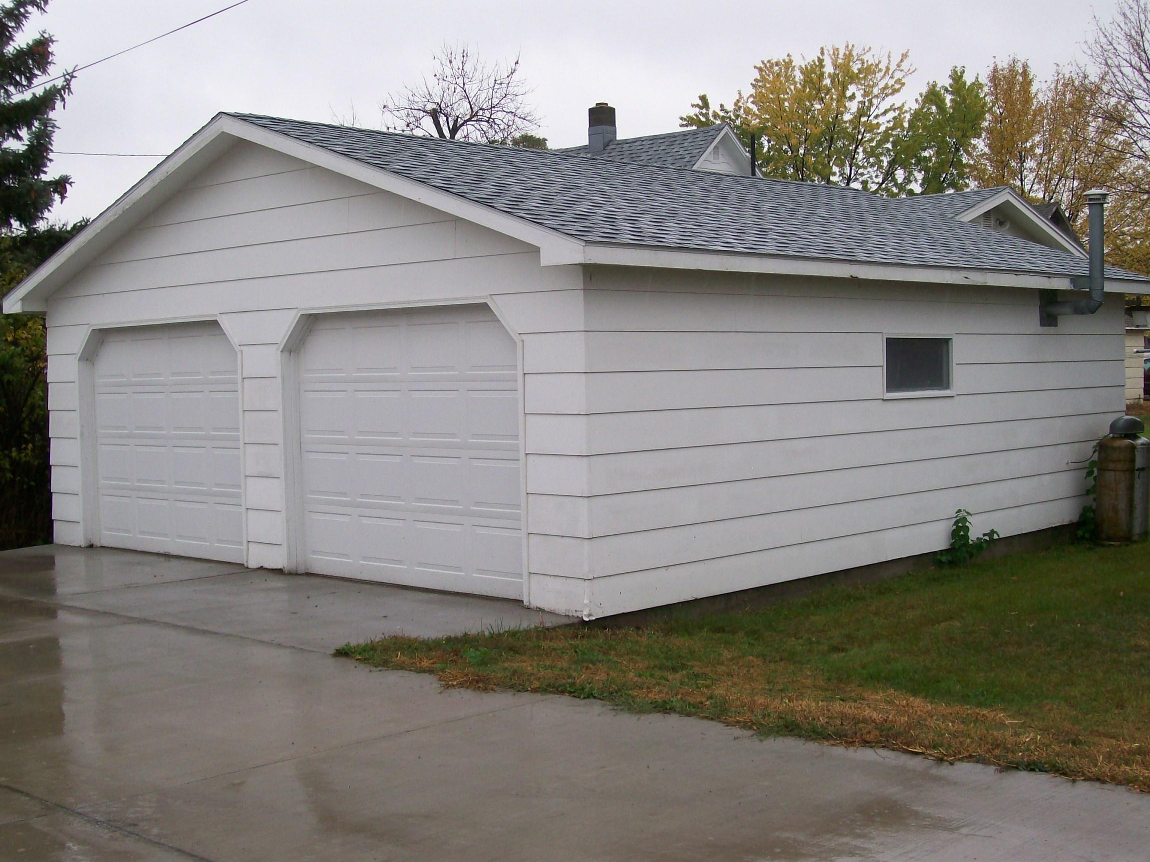 422 W Birch Ave