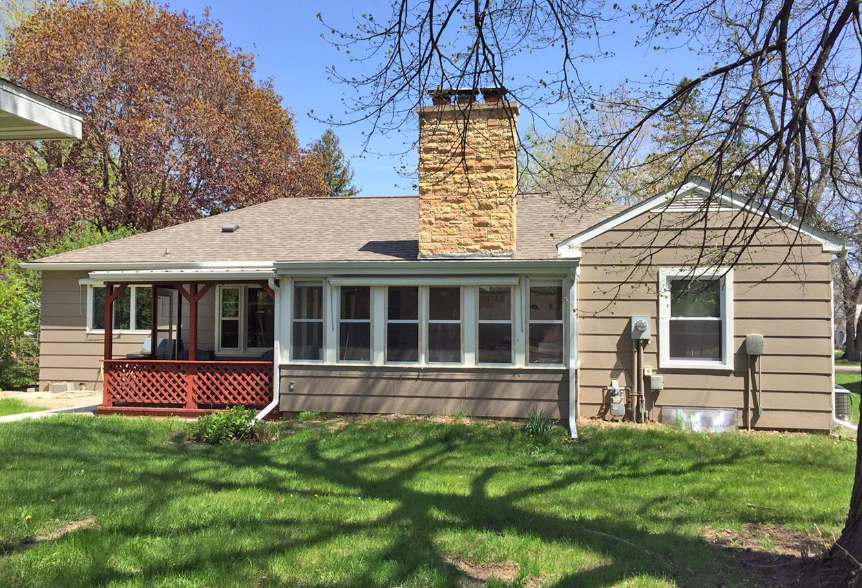 1009 University Blvd