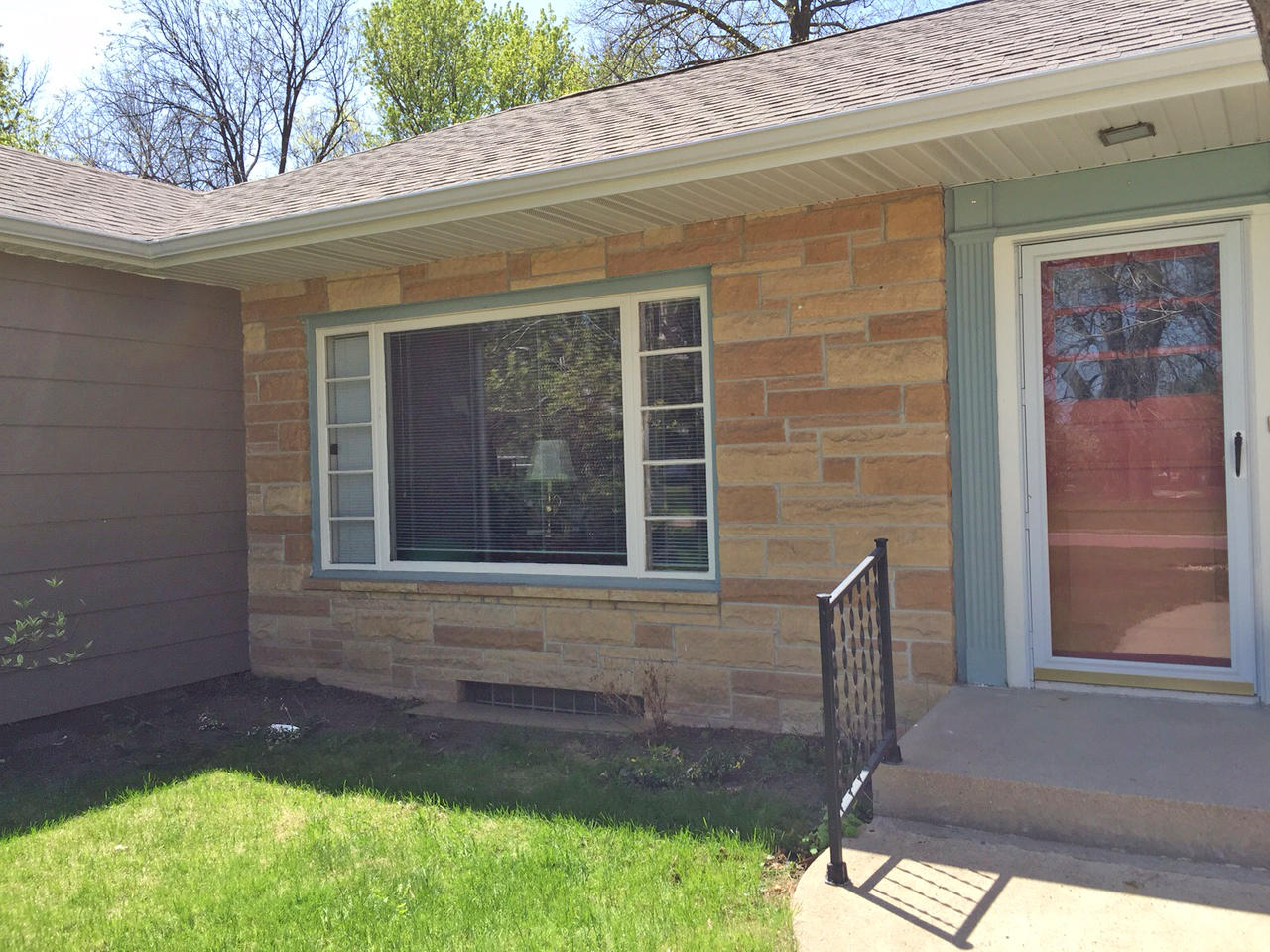 1009 University Blvd