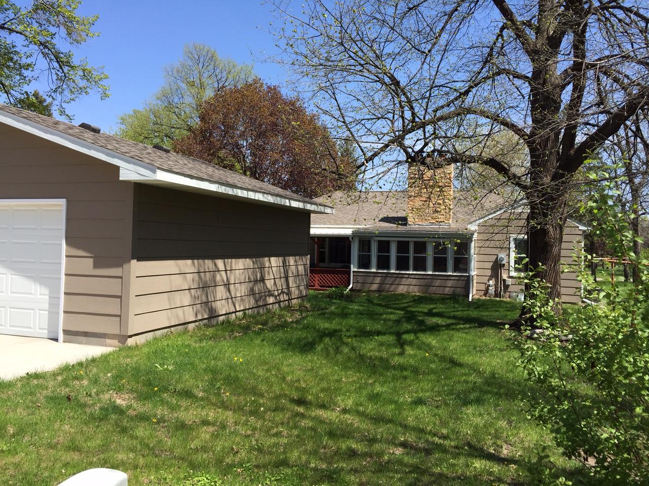 1009 University Blvd